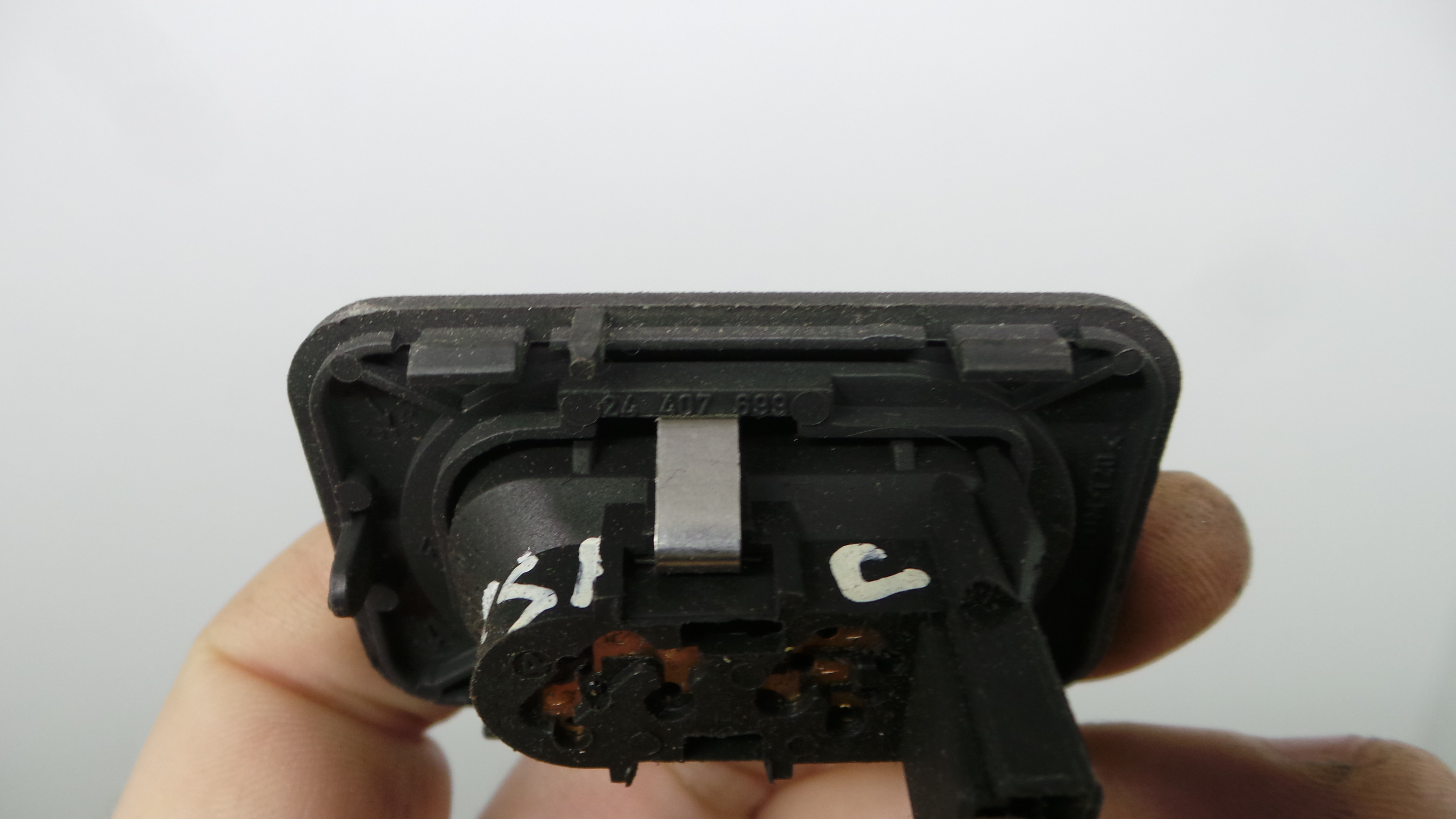 Interruptor / Comando Elevador Vidro Frente Dto  24407699 - OPEL CORSA C (X01)-33635194