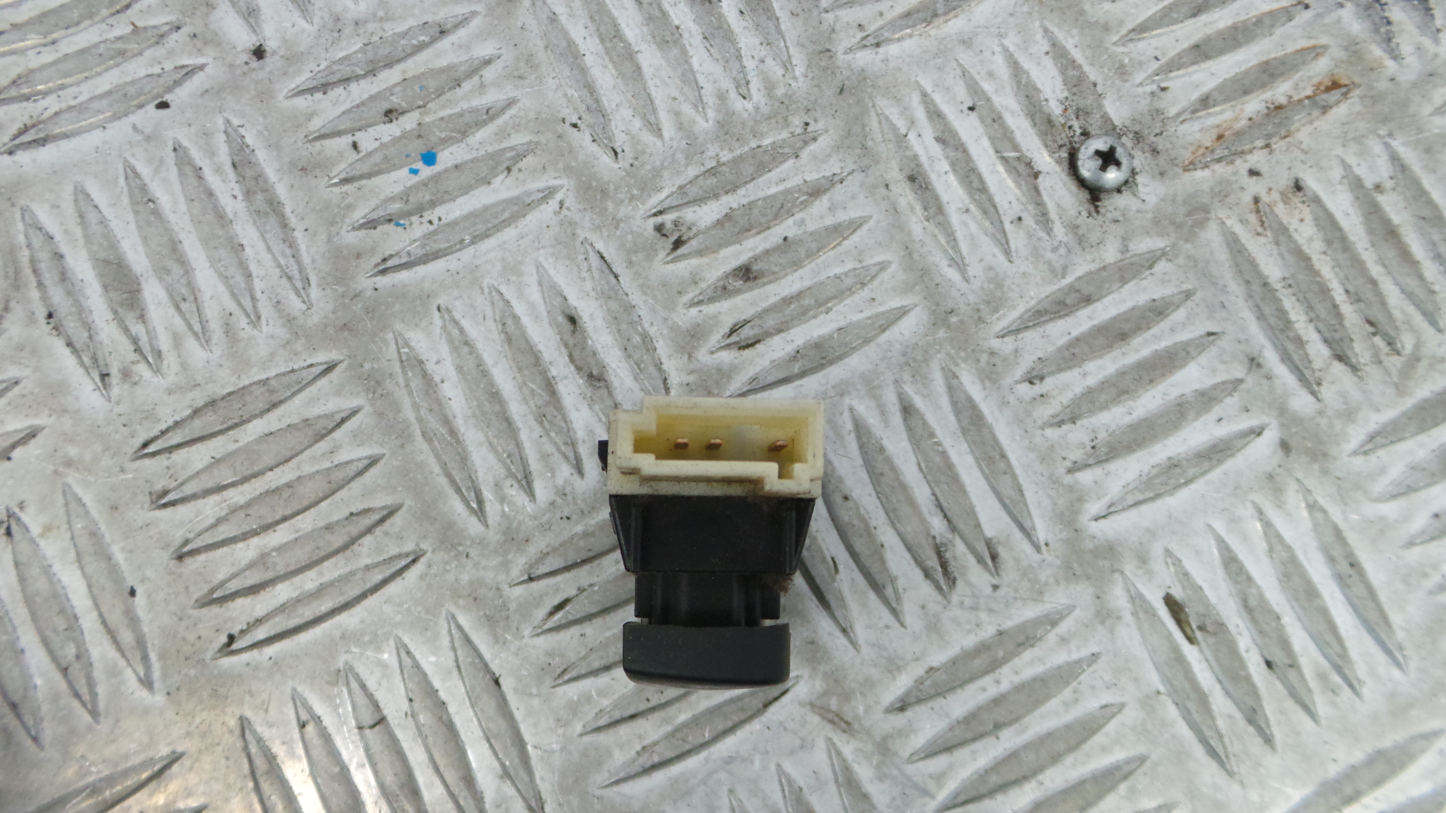 Botão de Bloqueio da Porta 12786136 - SAAB 9-3 (YS3F, E79, D79, D75)-33635229