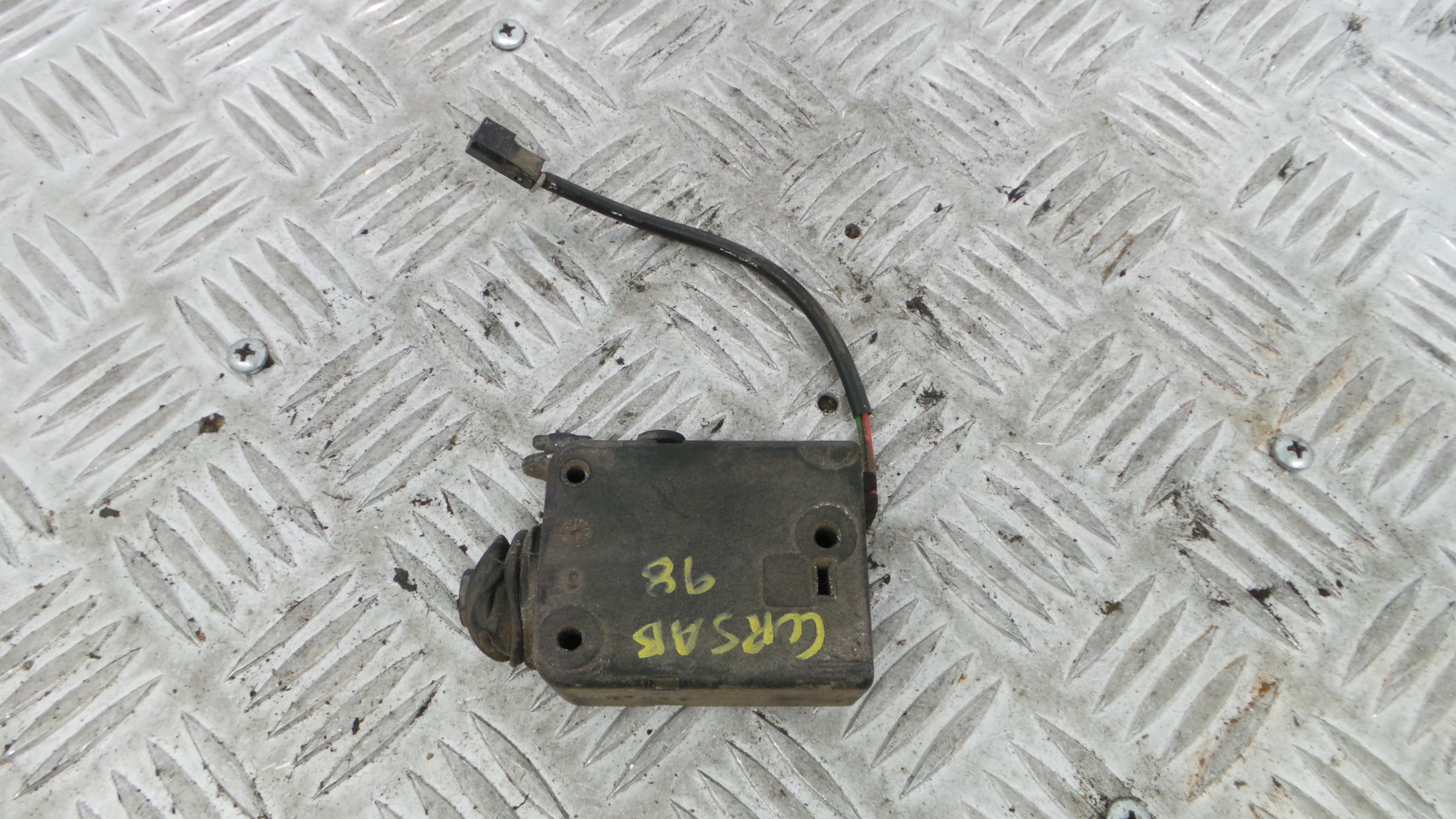 Pistola Deposito Combustivel 90386381 - OPEL CORSA B (S93)-33635649