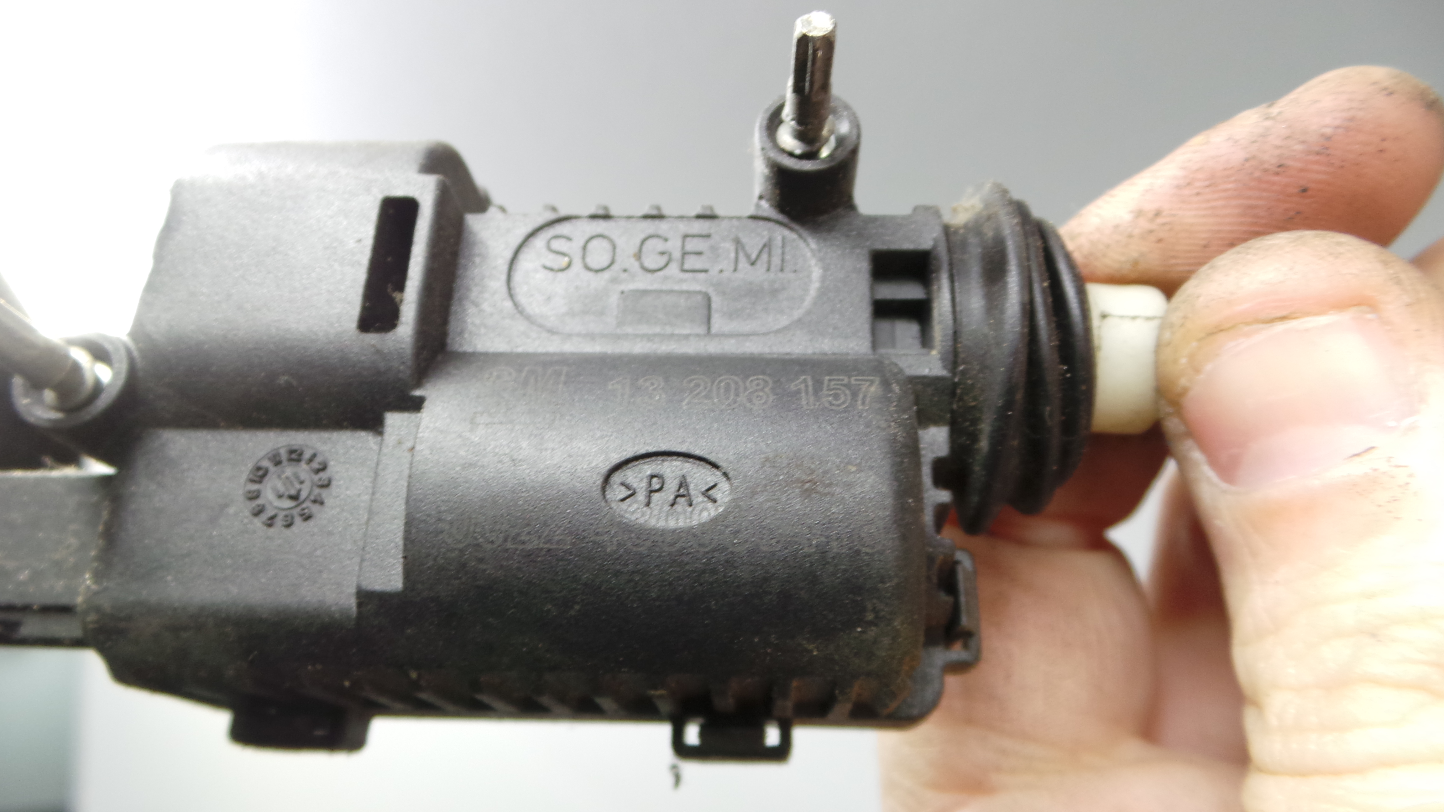 Pistola Deposito Combustivel 13208157 - OPEL CORSA D (S07)-33635667