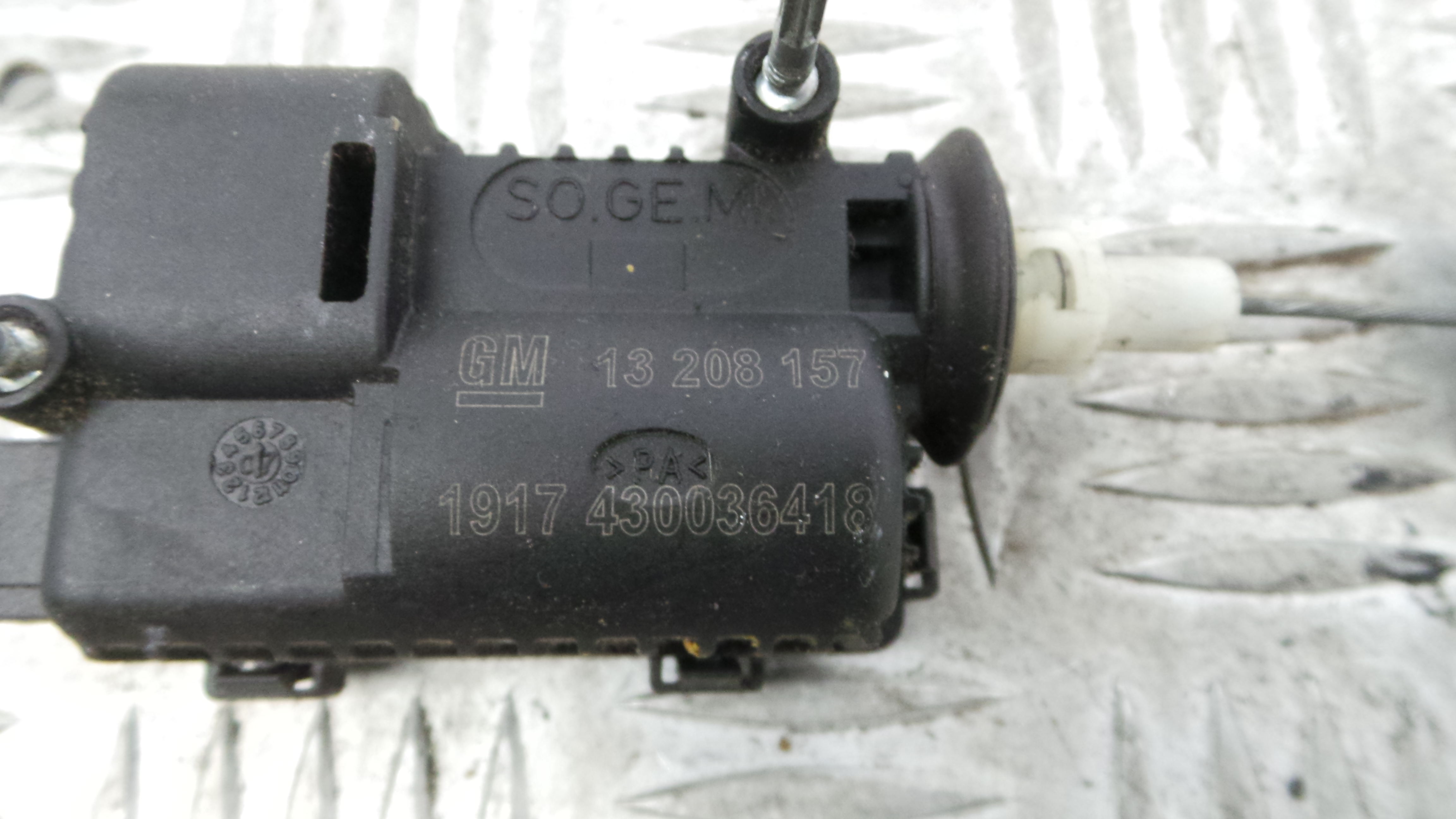 Pistola Deposito Combustivel 13208157 - OPEL ASTRA H (A04)-33635674