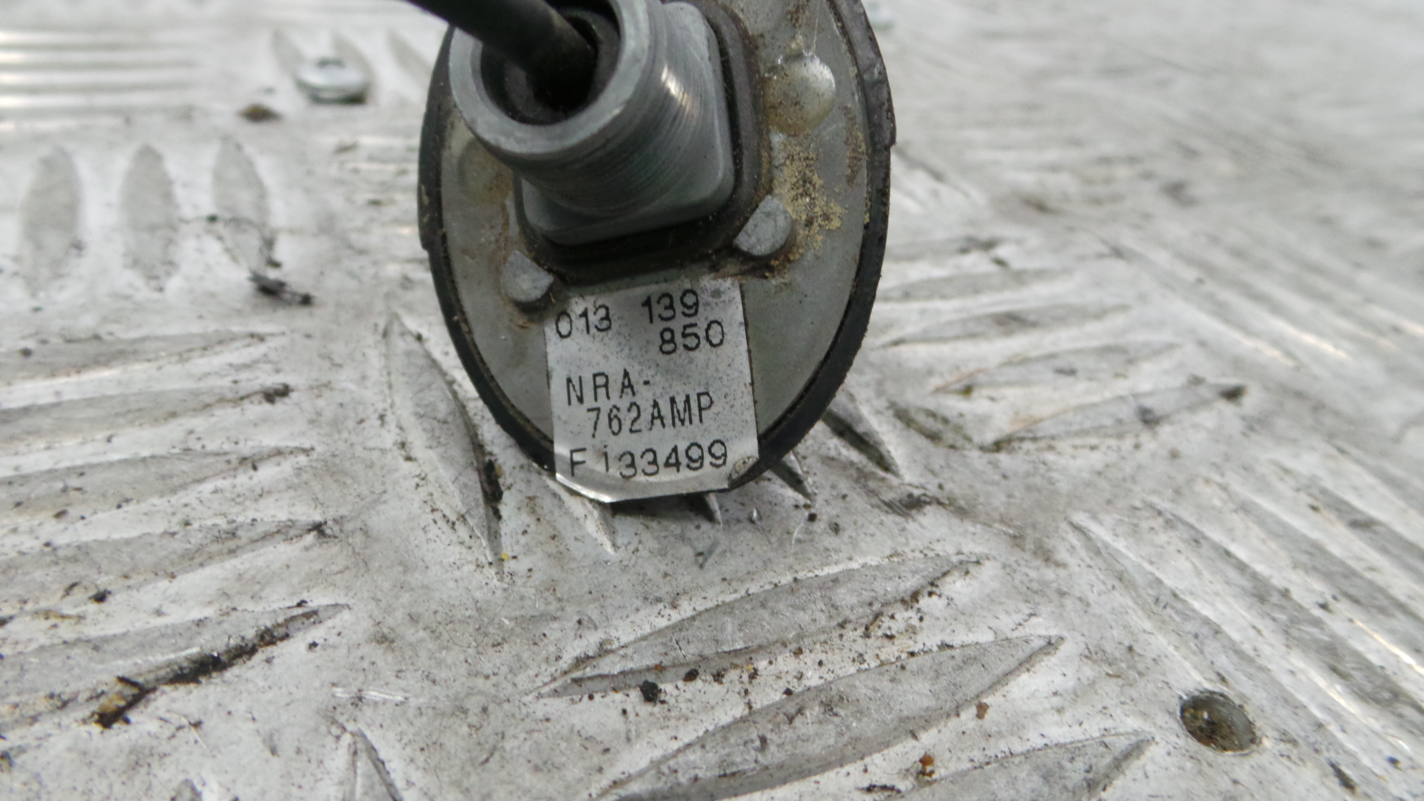 Antena 013139850 - OPEL ASTRA H (A04)-33635753