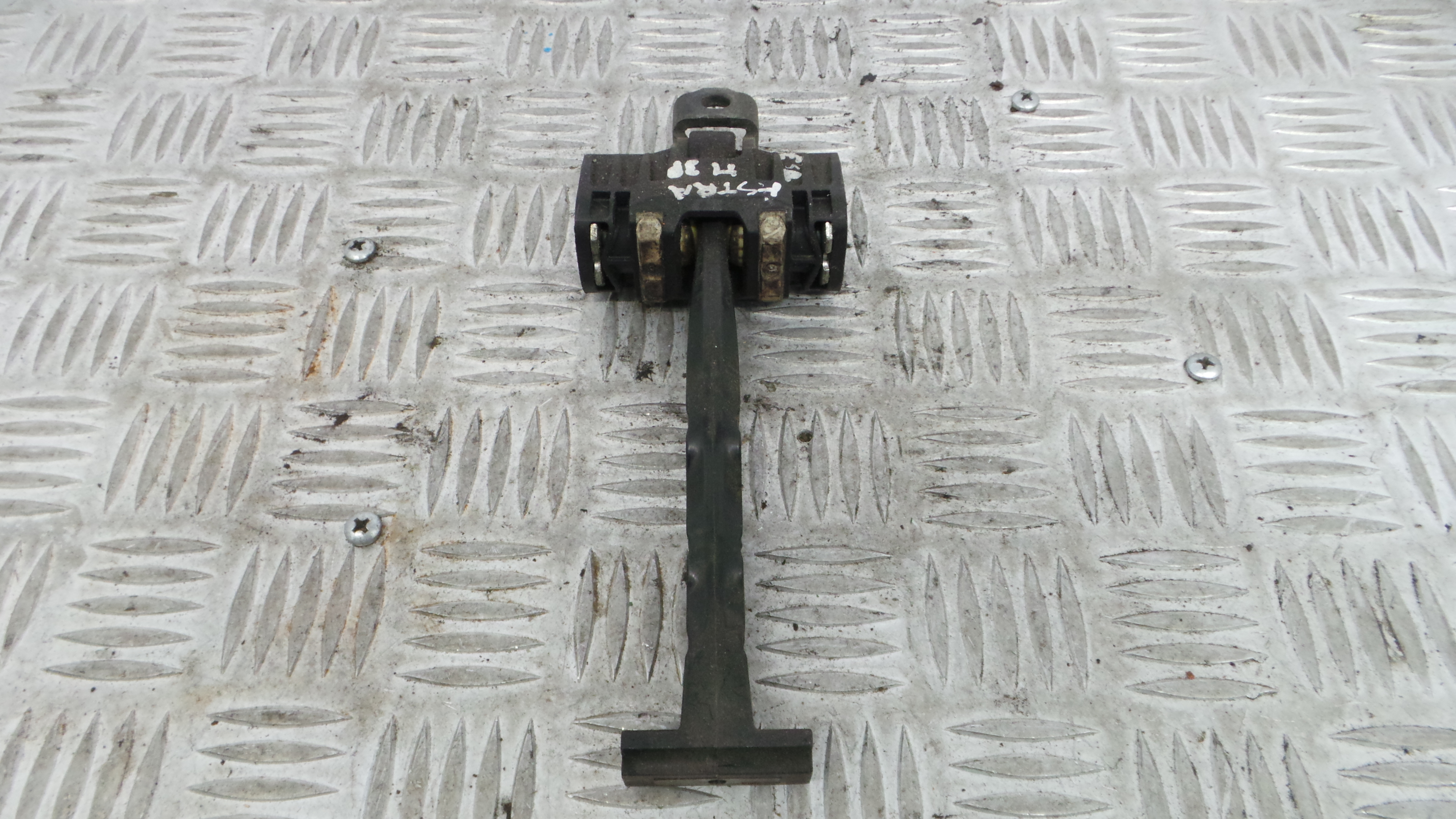 Esticador / Limitador de porta 13107175 - OPEL ASTRA H (A04)-33635790