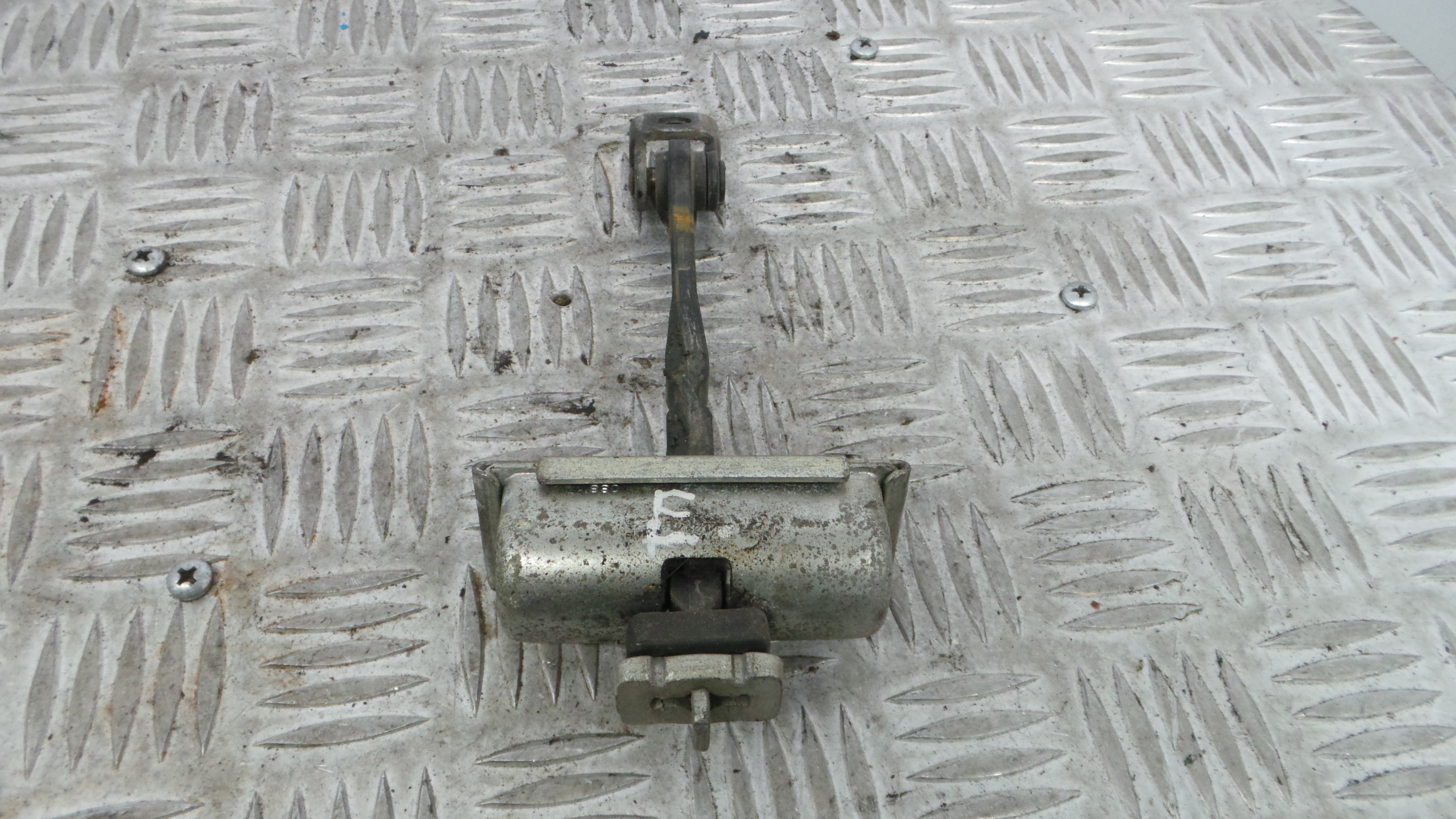 Esticador / Limitador de porta 13242975 - OPEL CORSA D (S07)-33635806