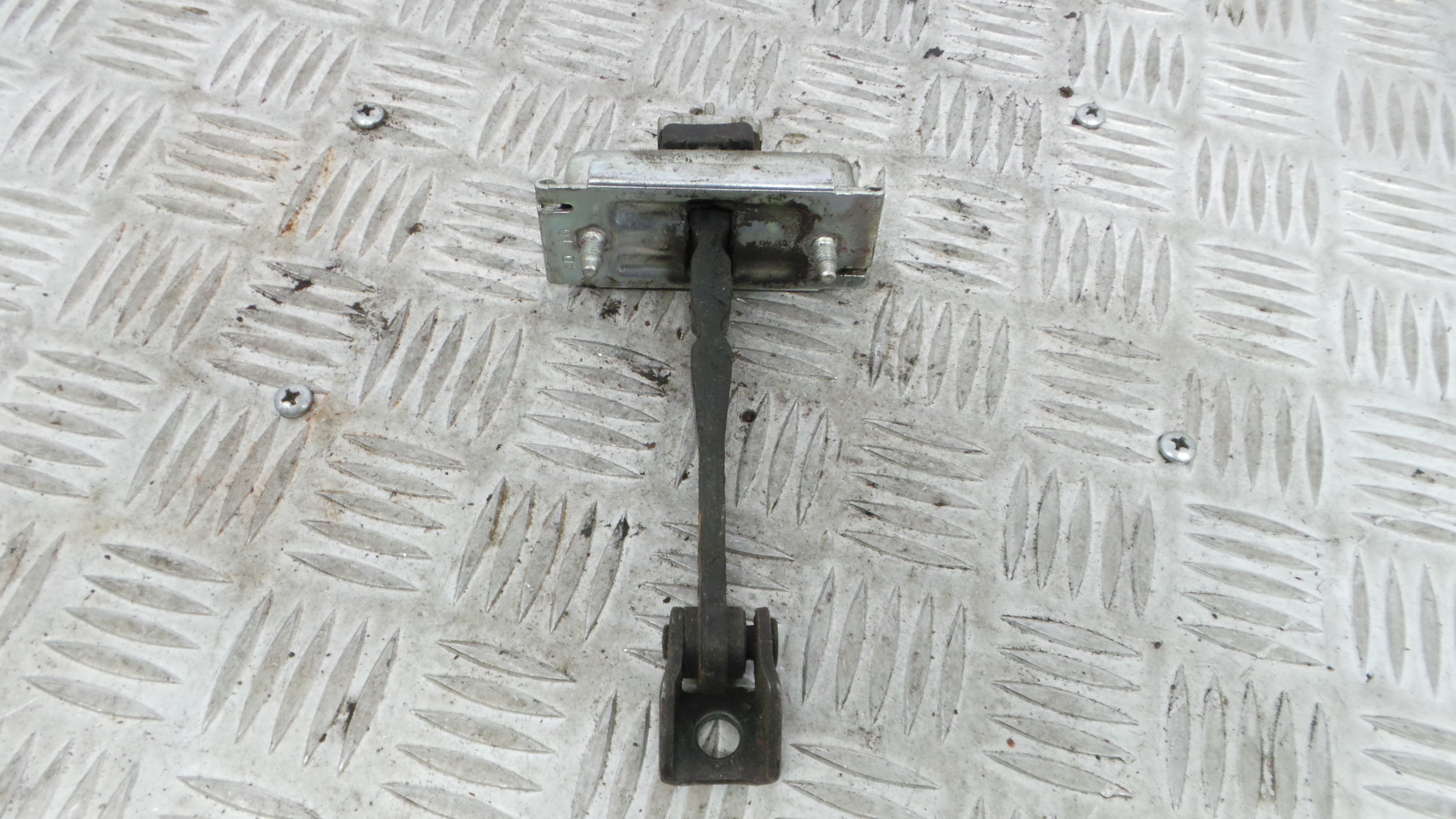 Esticador / Limitador de porta 13242975 - OPEL CORSA D (S07)-33635821