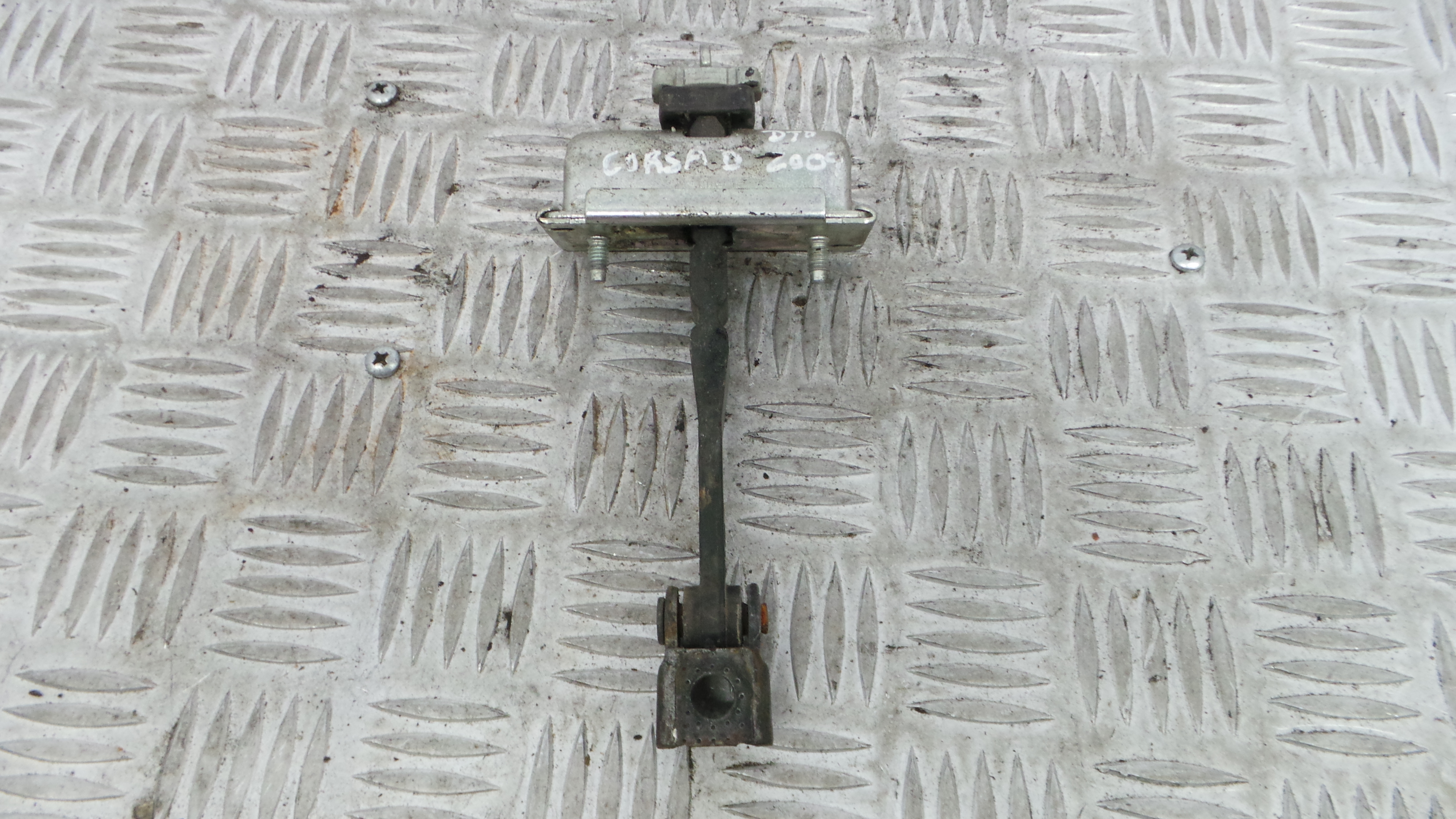 Esticador / Limitador de porta 13242975 - OPEL CORSA D (S07)-33635824