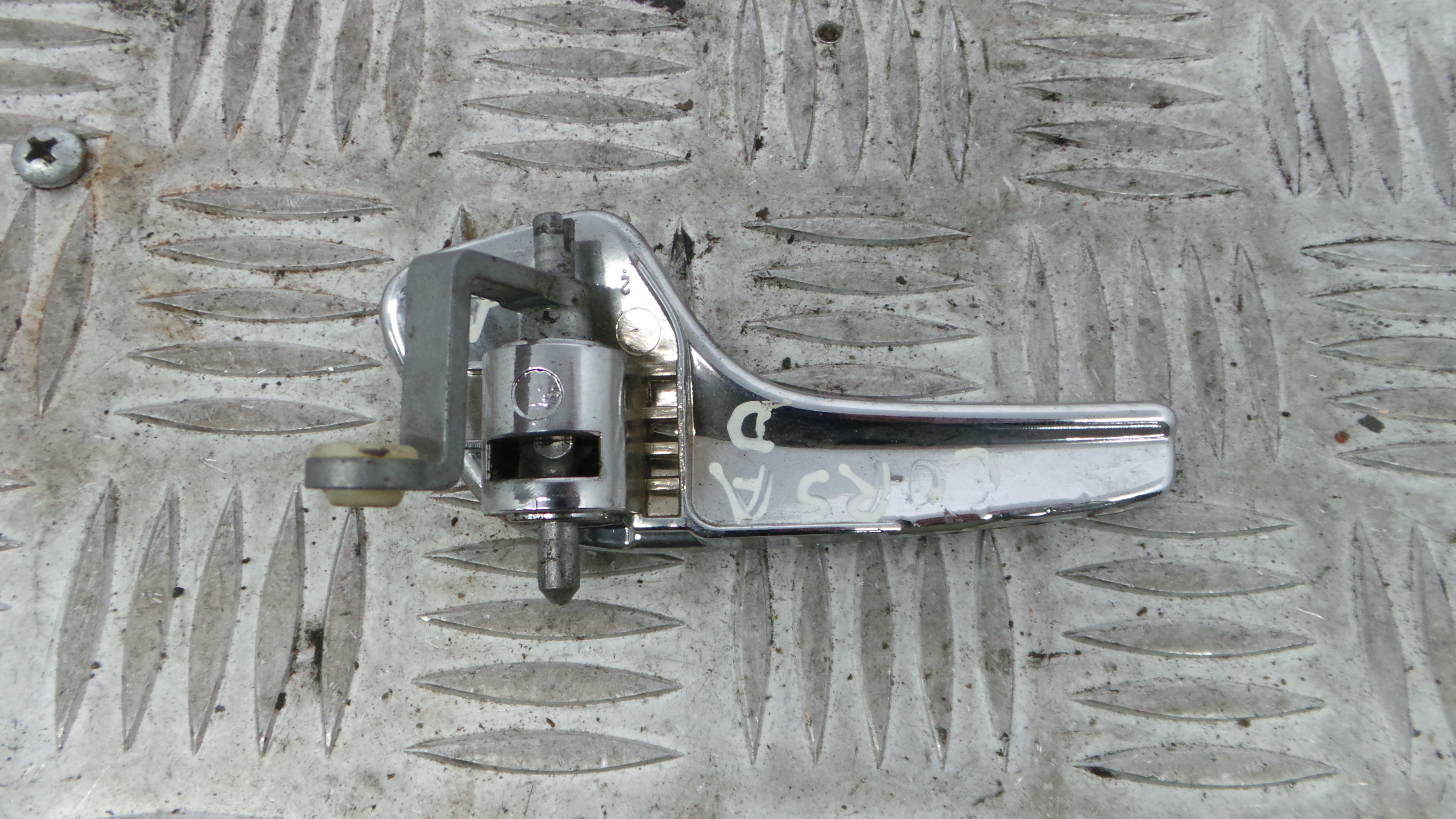 Puxador Interior Frente Direita 13297814 - OPEL CORSA D (S07)-33635858