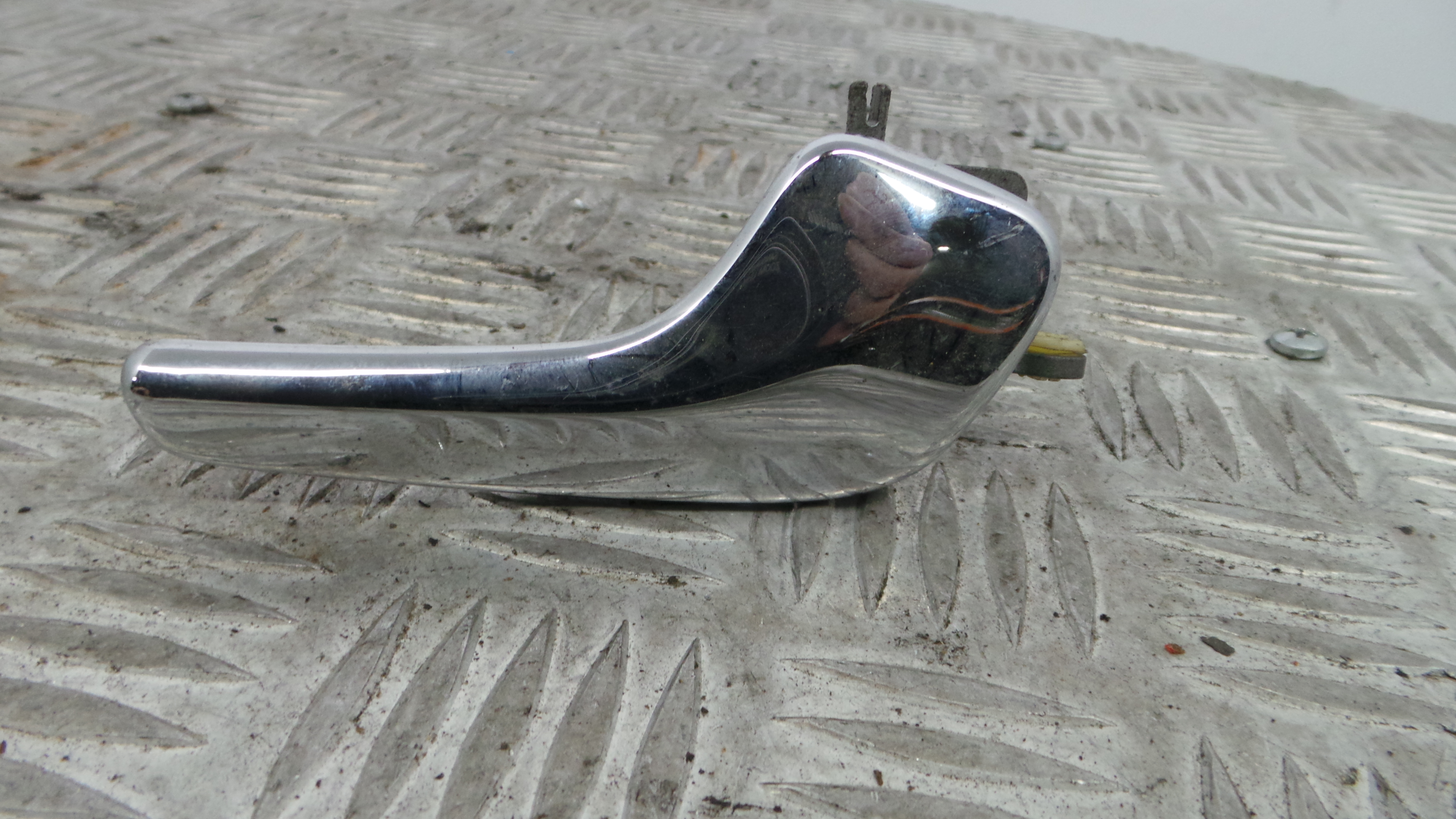 Puxador Interior Frente Direita 13297814 - OPEL CORSA D (S07)-33635890