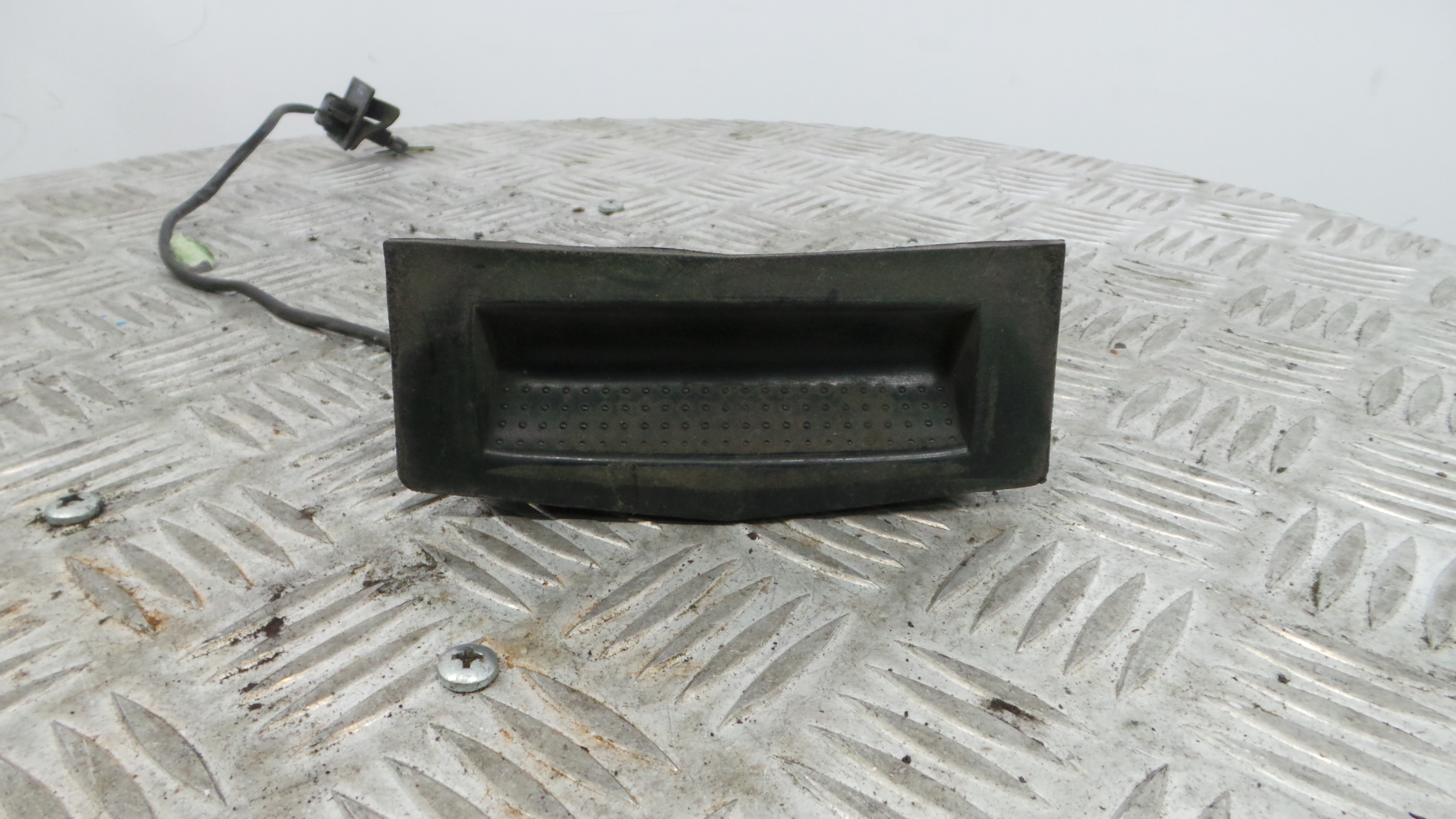 Puxador Exterior da Tampa da Mala 461088395 - OPEL ASTRA H (A04)-33635924