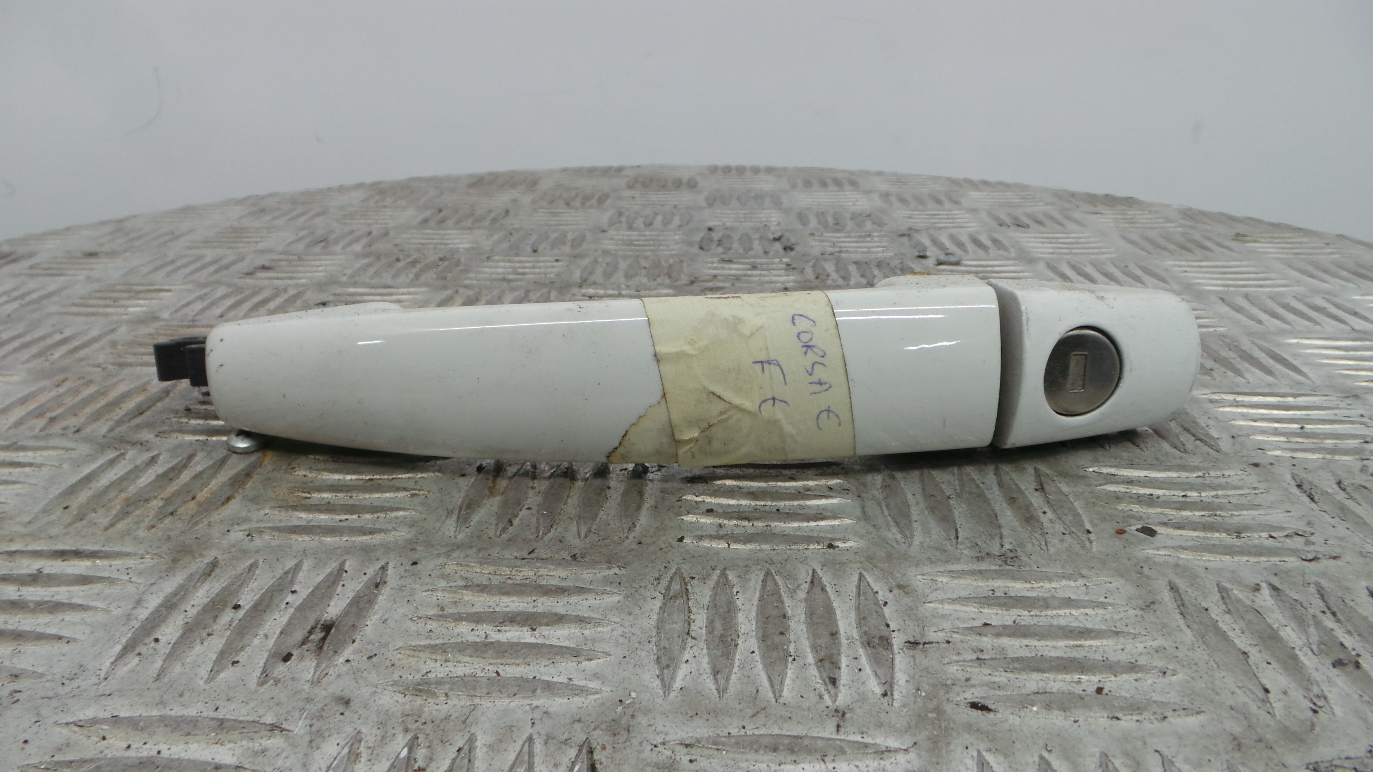 Puxador Exterior Frente Esquerdo 13432733 - OPEL CORSA E (X15)-33635935