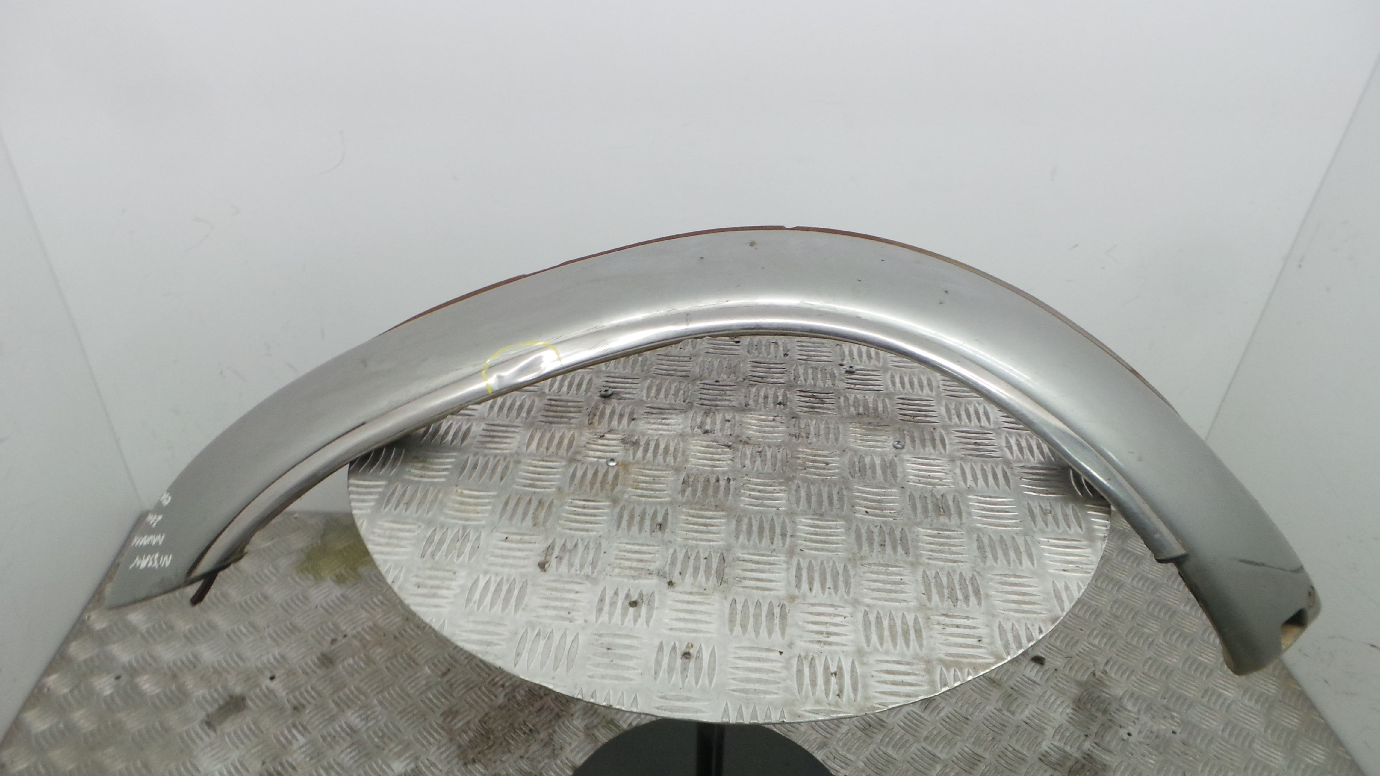 Abas De Guarda-lamas 638112S600 - NISSAN NAVARA Camião de plataforma/chassis (D22)-33635985