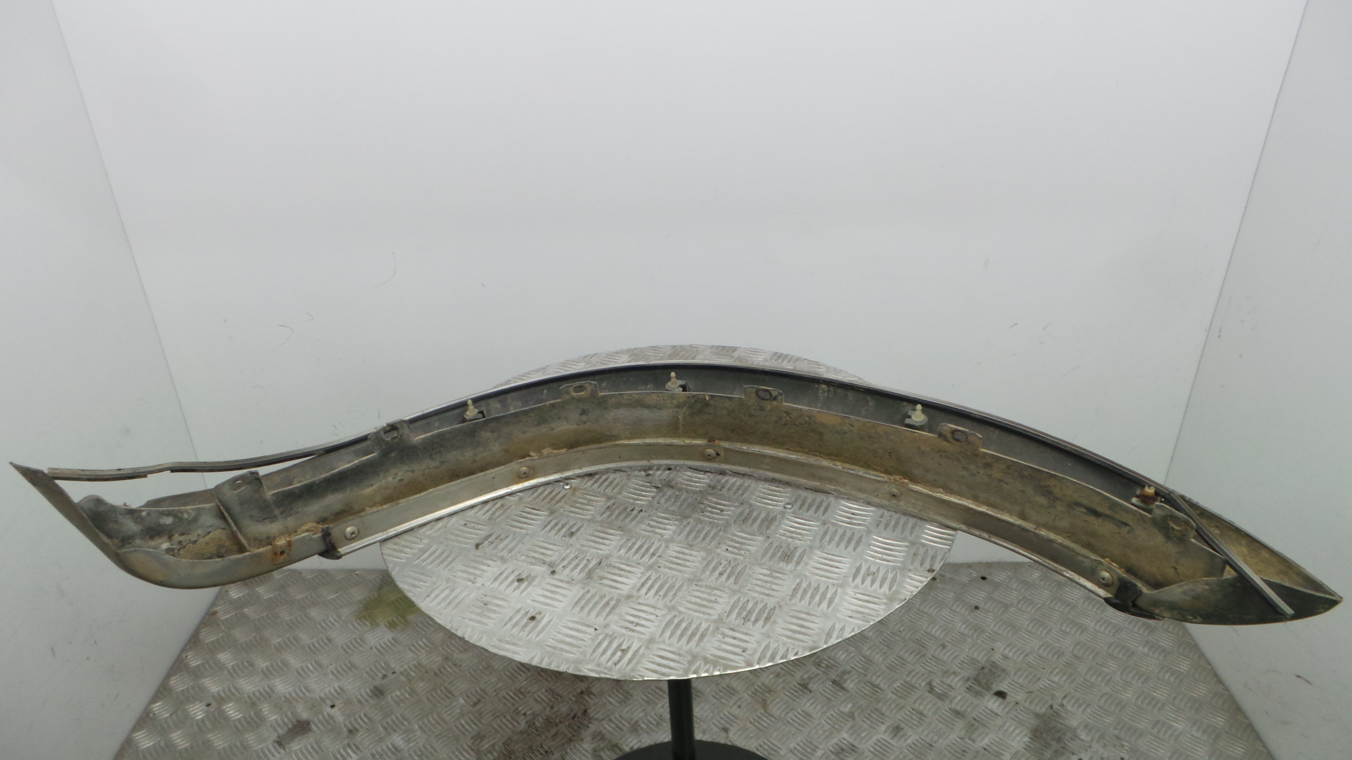 Abas De Guarda-lamas 638112S600 - NISSAN NAVARA Camião de plataforma/chassis (D22)-33635985