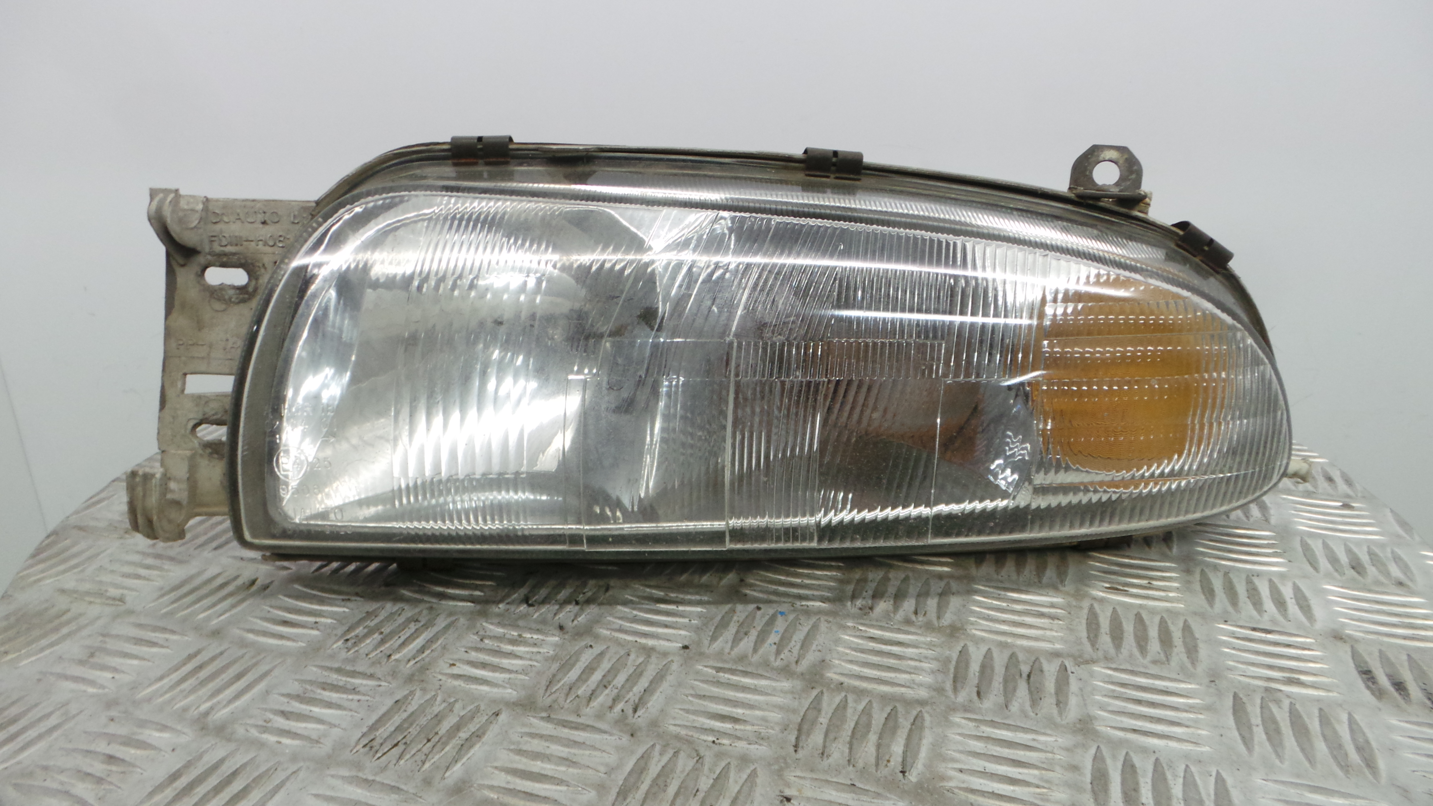 Ótica Esq MFD111-G1L0 - FORD COURIER Caixa/monovolume (J5_, J3_), FIESTA Caixa/monovolume (J5_, J3_-33636125 Ótica Esq MFD111-G1L0 - FORD COURIER Caixa/monovolume (J5_, J3_), FIESTA Caixa/monovolume (J5_, J3_-33636125