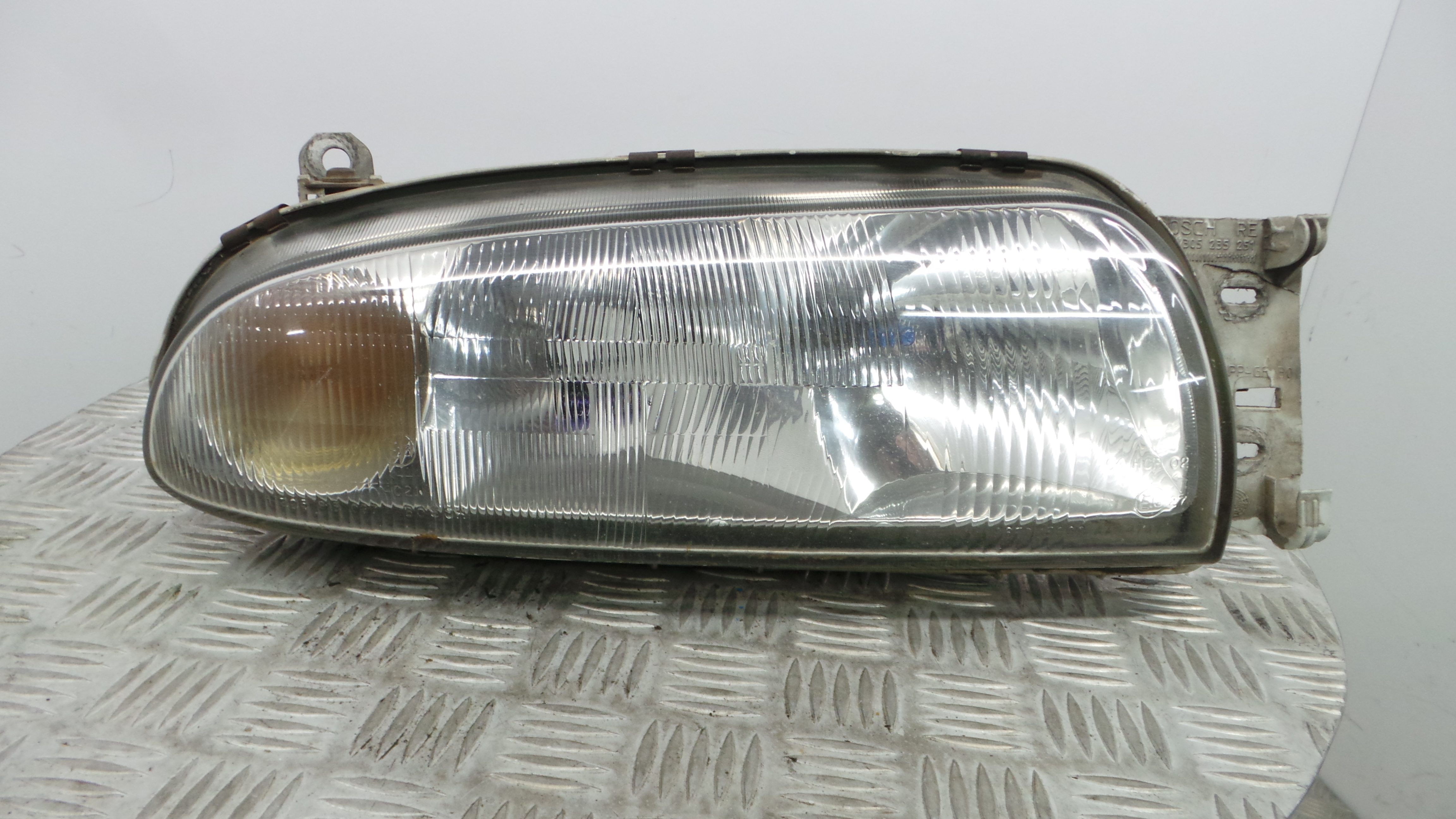 Ótica Dto 96FG-13060-AA - FORD FIESTA IV (JA_, JB_), FIESTA Mk IV (JA_, JB_)-33636129 Ótica Dto 96FG-13060-AA - FORD FIESTA IV (JA_, JB_), FIESTA Mk IV (JA_, JB_)-33636129