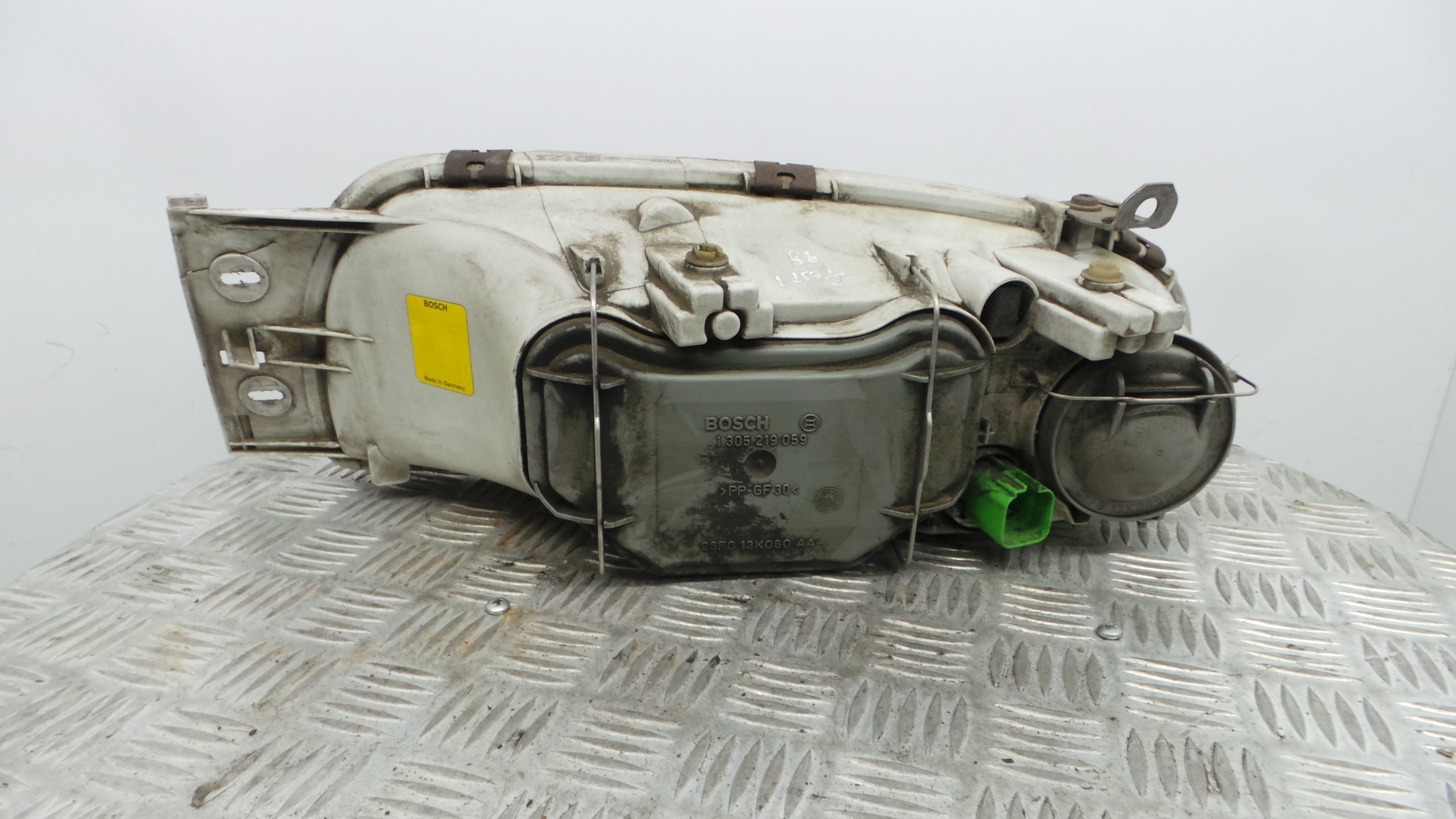 Ótica Dto 96FG-13060-AA - FORD FIESTA IV (JA_, JB_), FIESTA Mk IV (JA_, JB_)-33636129