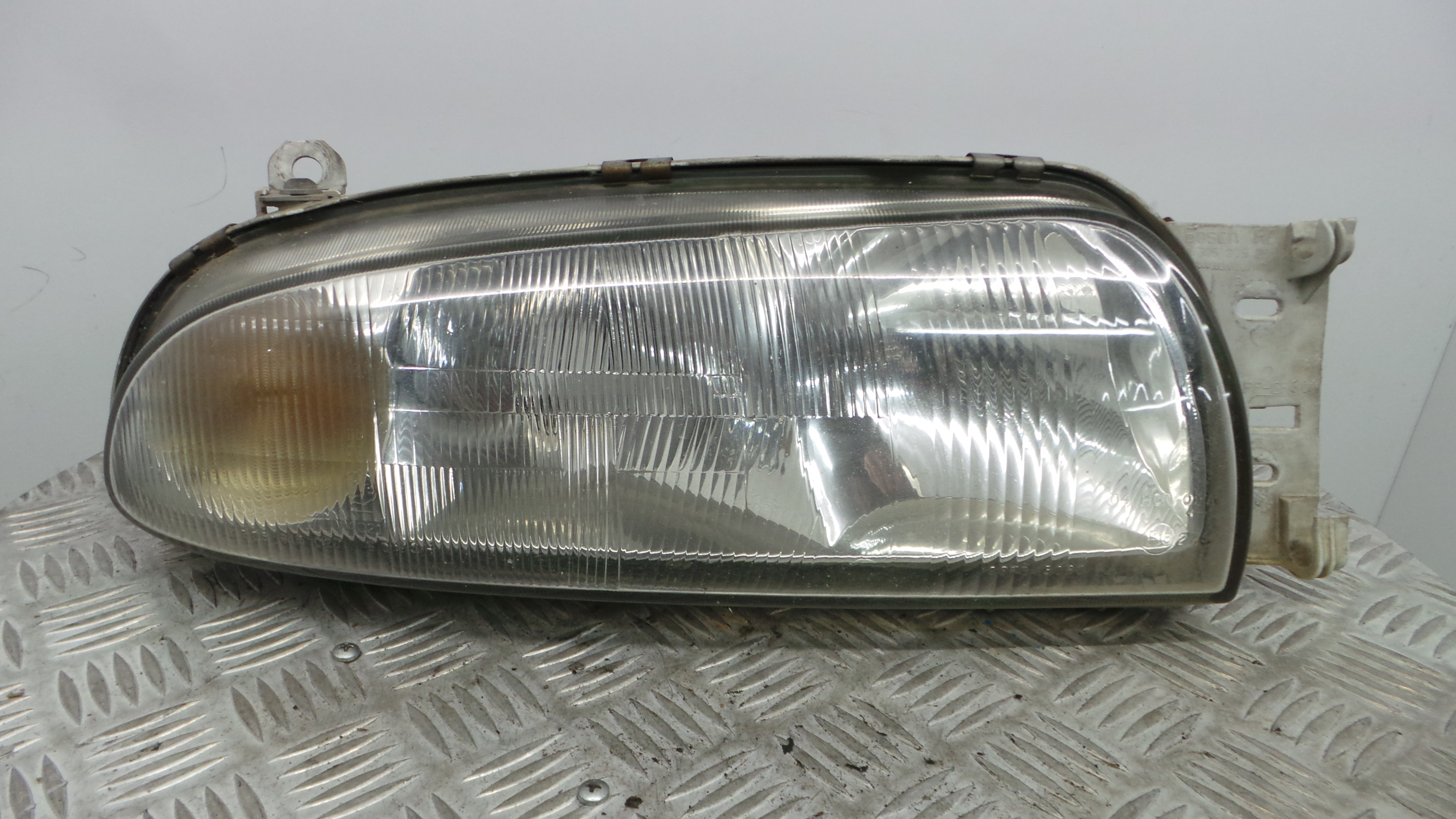 Ótica Dto 96FG-13005-AG - FORD FIESTA IV (JA_, JB_), FIESTA Mk IV (JA_, JB_)-33636138 Ótica Dto 96FG-13005-AG - FORD FIESTA IV (JA_, JB_), FIESTA Mk IV (JA_, JB_)-33636138