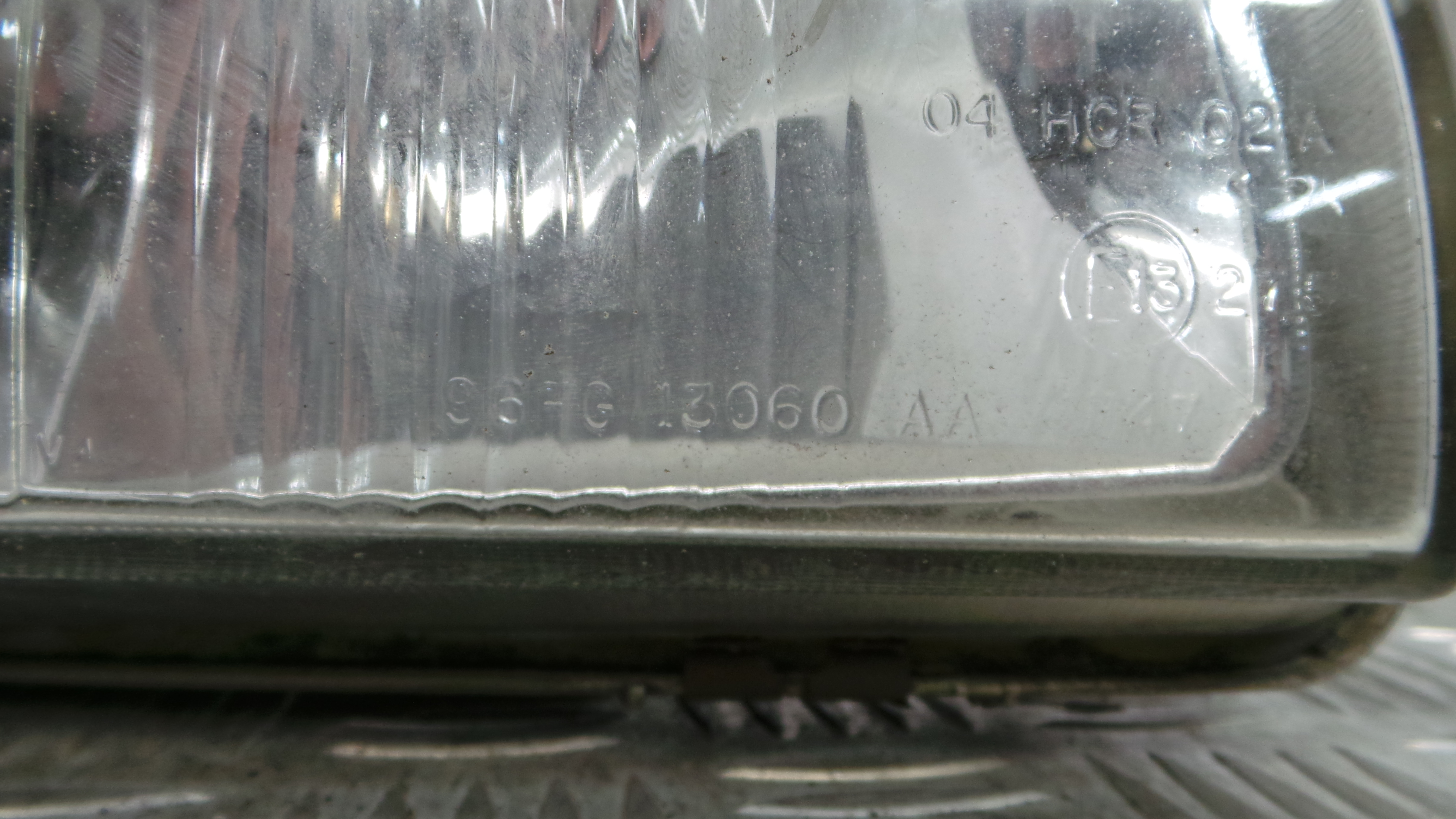 Ótica Dto 96FG-13060-AA - FORD FIESTA IV (JA_, JB_), FIESTA Mk IV (JA_, JB_)-33636171