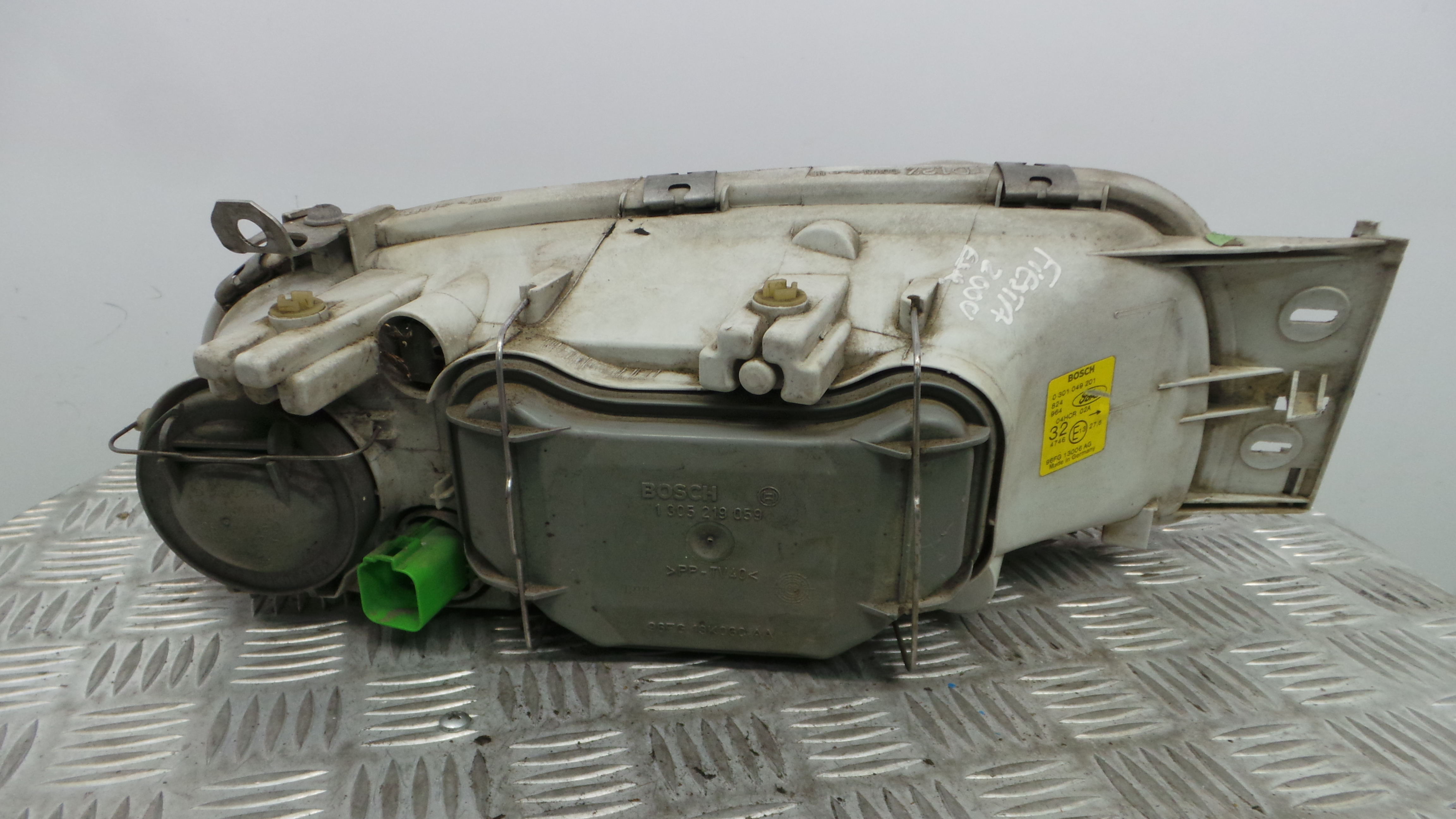 Ótica Esq 96FG-13006-AG - FORD FIESTA IV (JA_, JB_), FIESTA Mk IV (JA_, JB_)-33636182