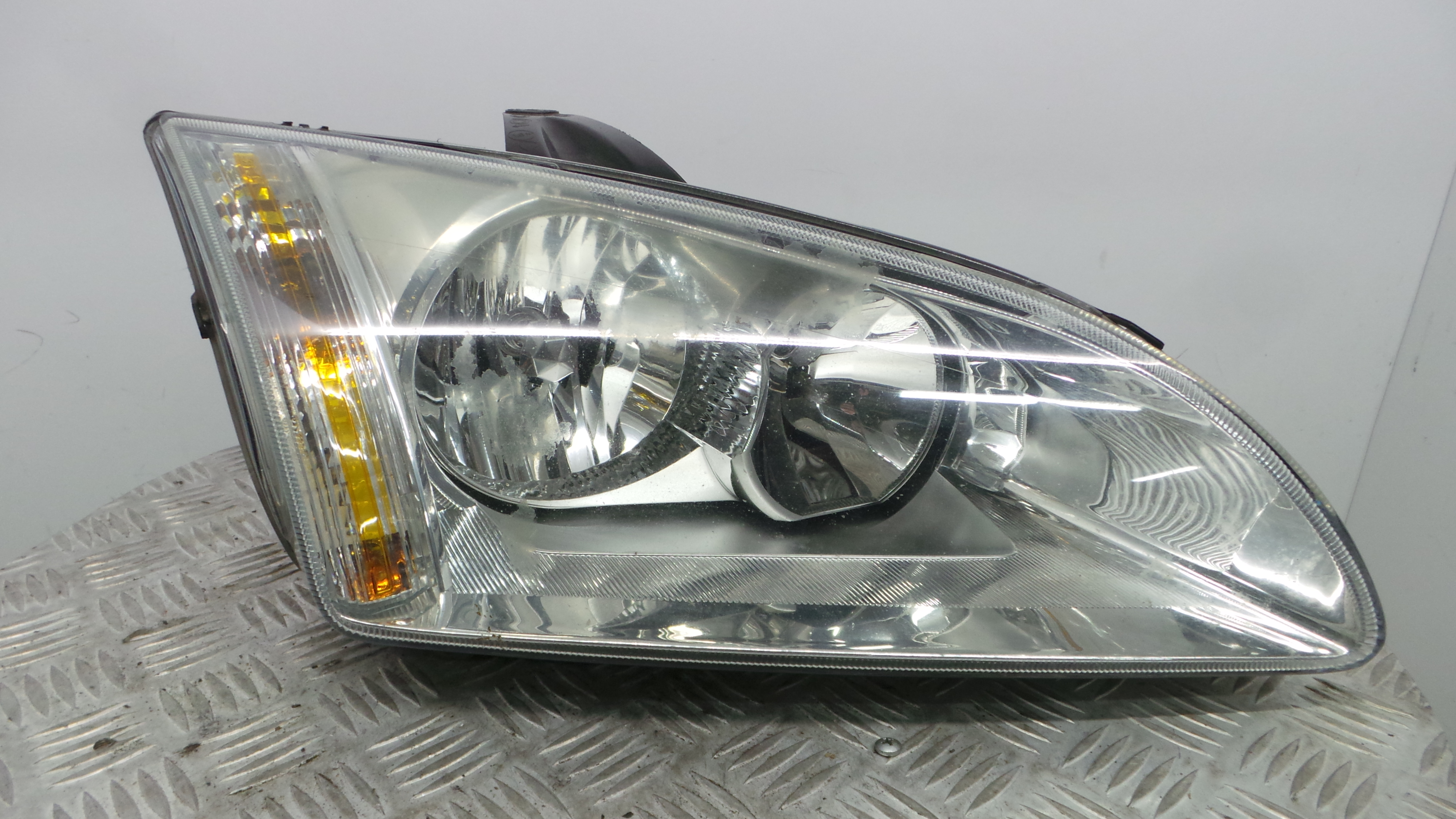 Ótica Dto VP4M5X-I3K060-AA - FORD FOCUS II (DA_, HCP, DP)-33636257 Ótica Dto VP4M5X-I3K060-AA - FORD FOCUS II (DA_, HCP, DP)-33636257