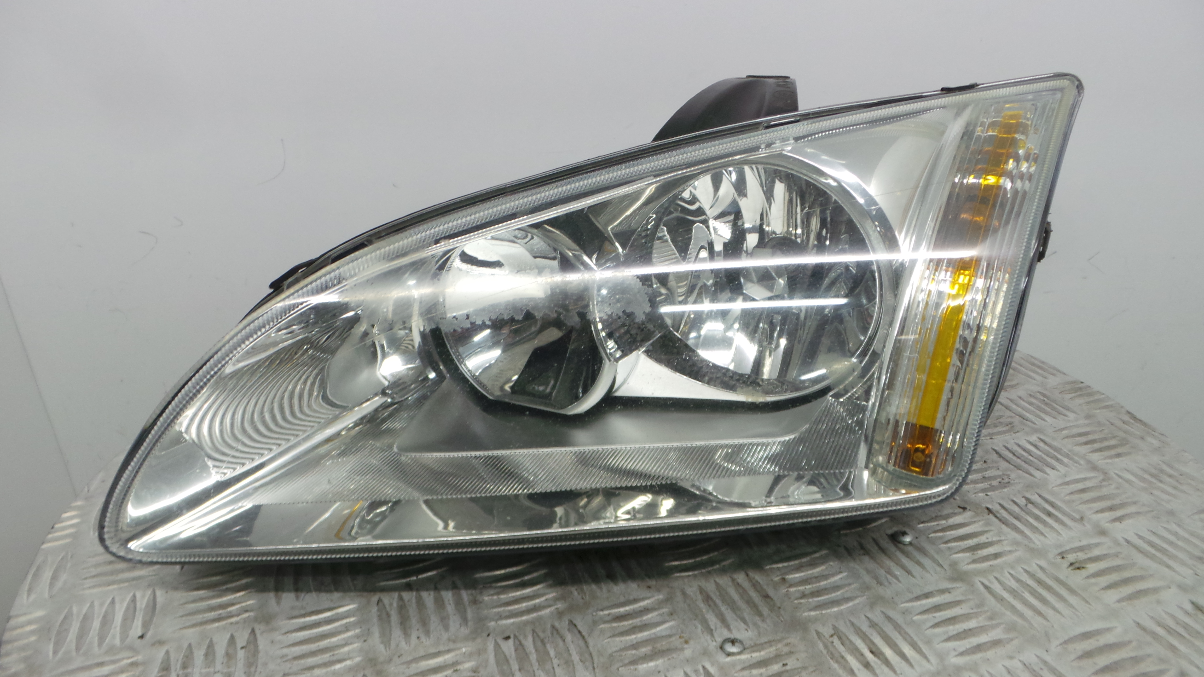 Ótica Esq 4M51-13W030-AC - FORD FOCUS II (DA_, HCP, DP)-33636288 Ótica Esq 4M51-13W030-AC - FORD FOCUS II (DA_, HCP, DP)-33636288