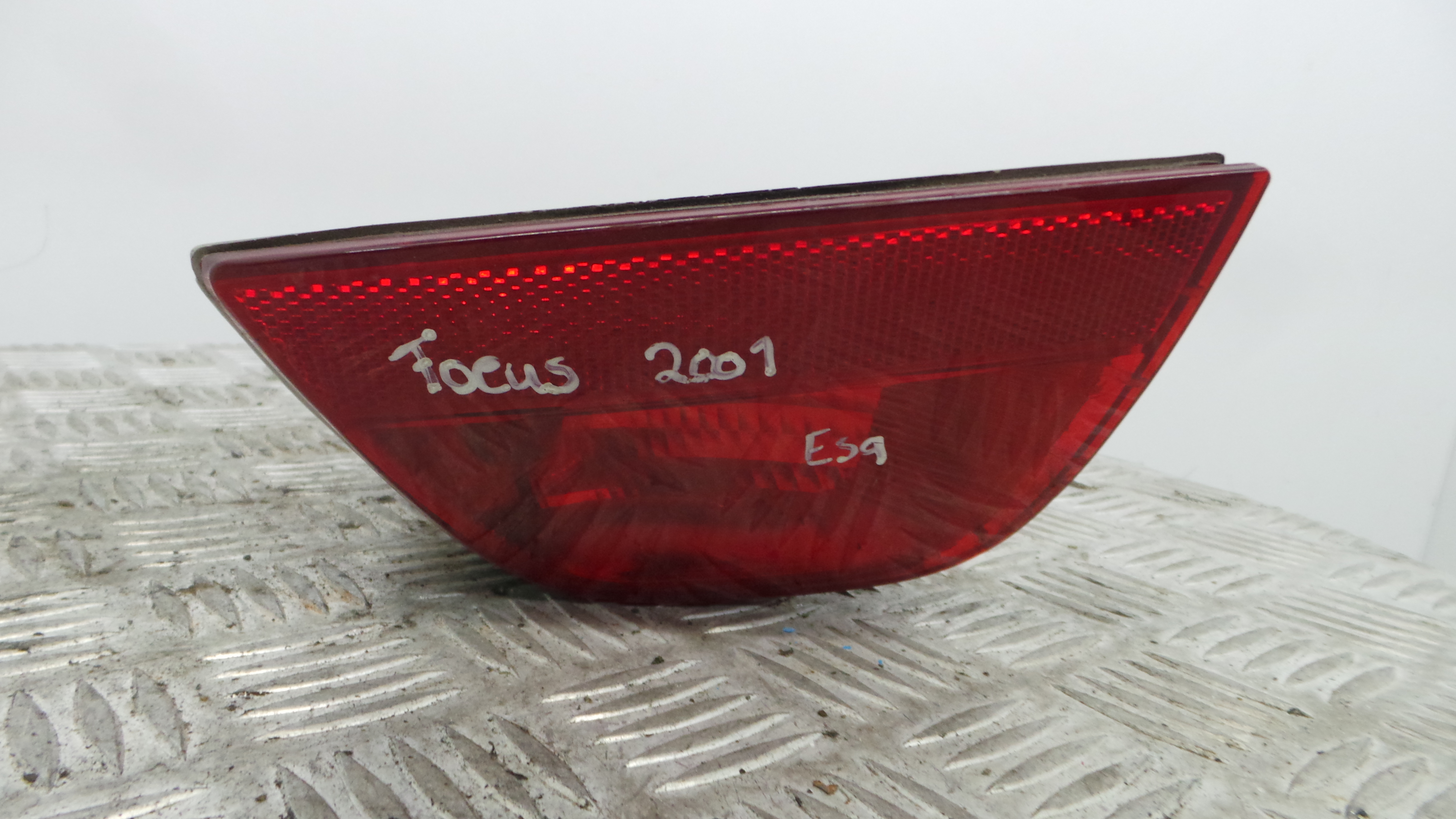Farolim Nevoeiro Tras Esq  YS4X-15K273-A - FORD FOCUS I (DAW, DBW)-33636303
