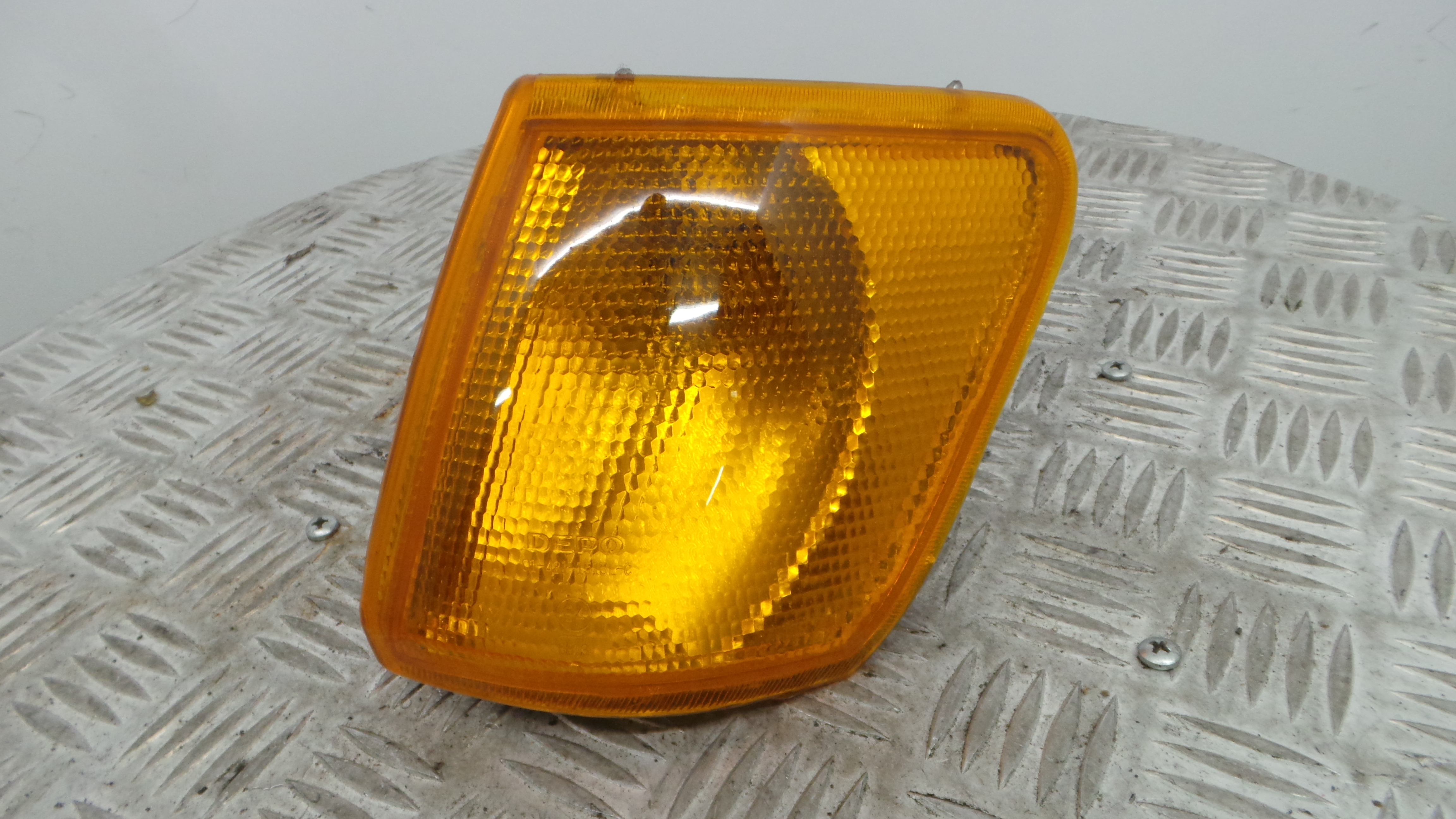 Farolim de Pisca Frente Esq 01-431-1515L-C - FORD FIESTA III (GFJ), FIESTA Mk III (GFJ)-33636306