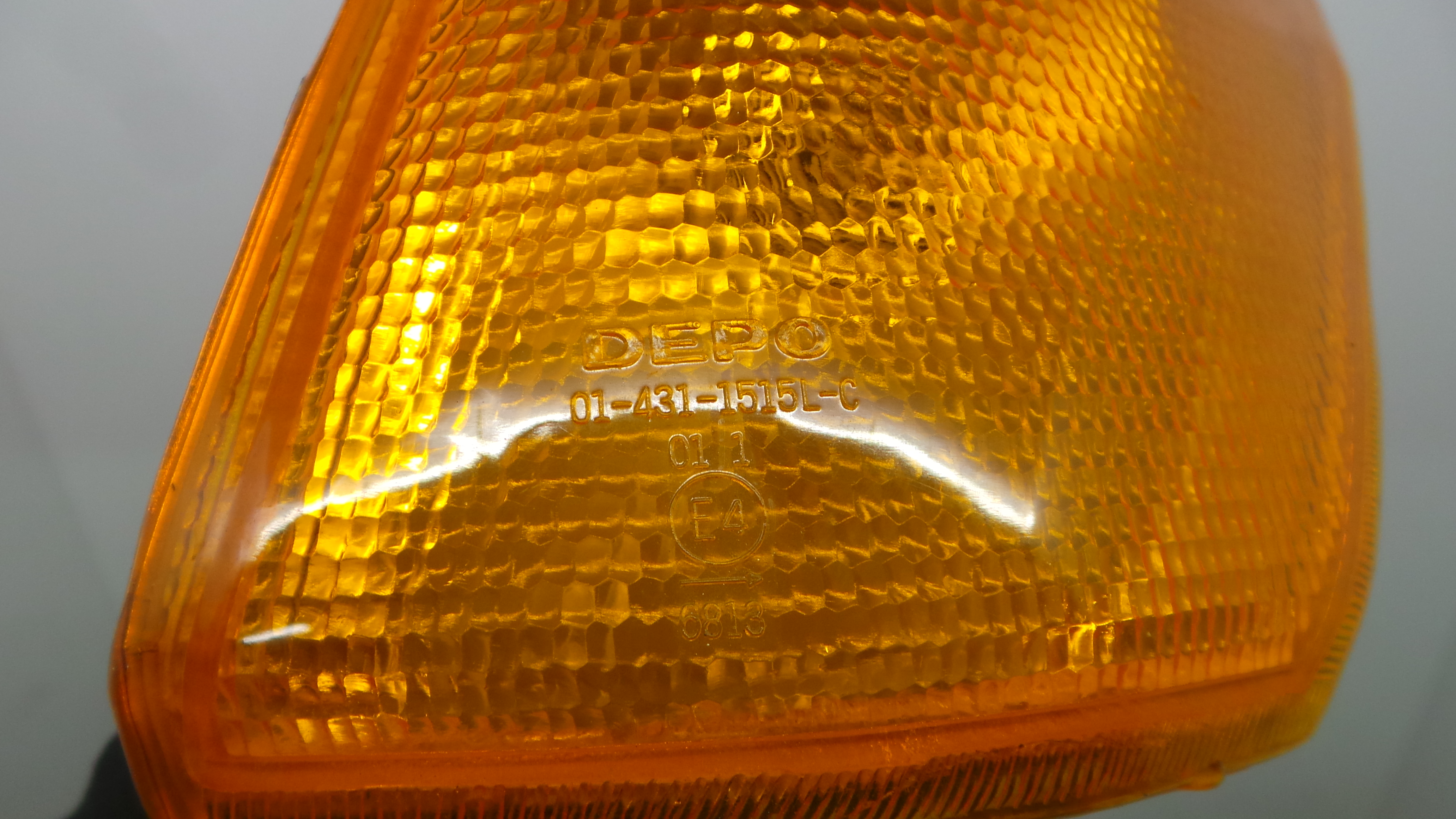 Farolim de Pisca Frente Esq 01-431-1515L-C - FORD FIESTA III (GFJ), FIESTA Mk III (GFJ)-33636306