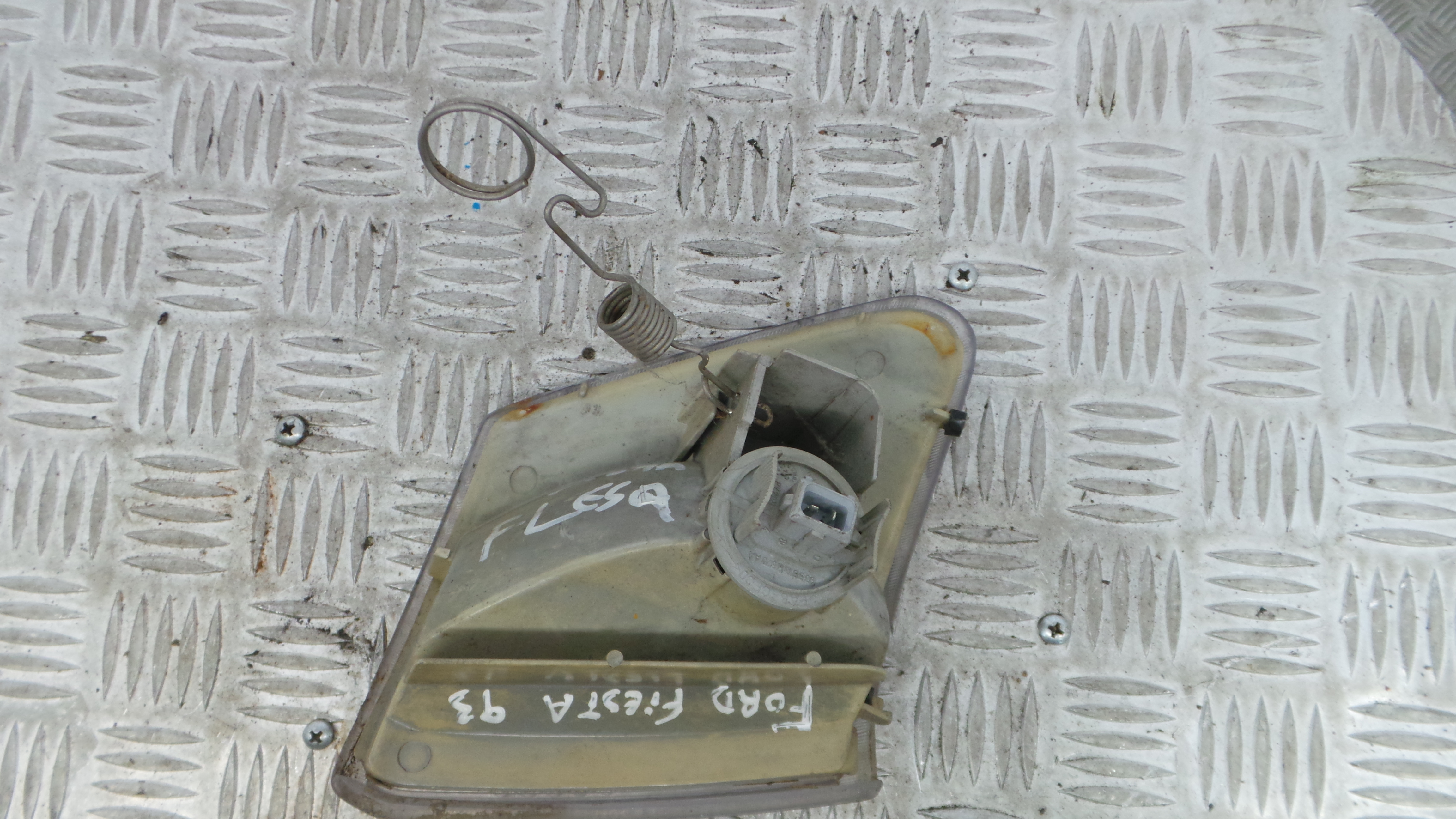 Farolim de Pisca Frente Esq 11.650.000-S - FORD FIESTA III (GFJ), FIESTA Mk III (GFJ)-33636335