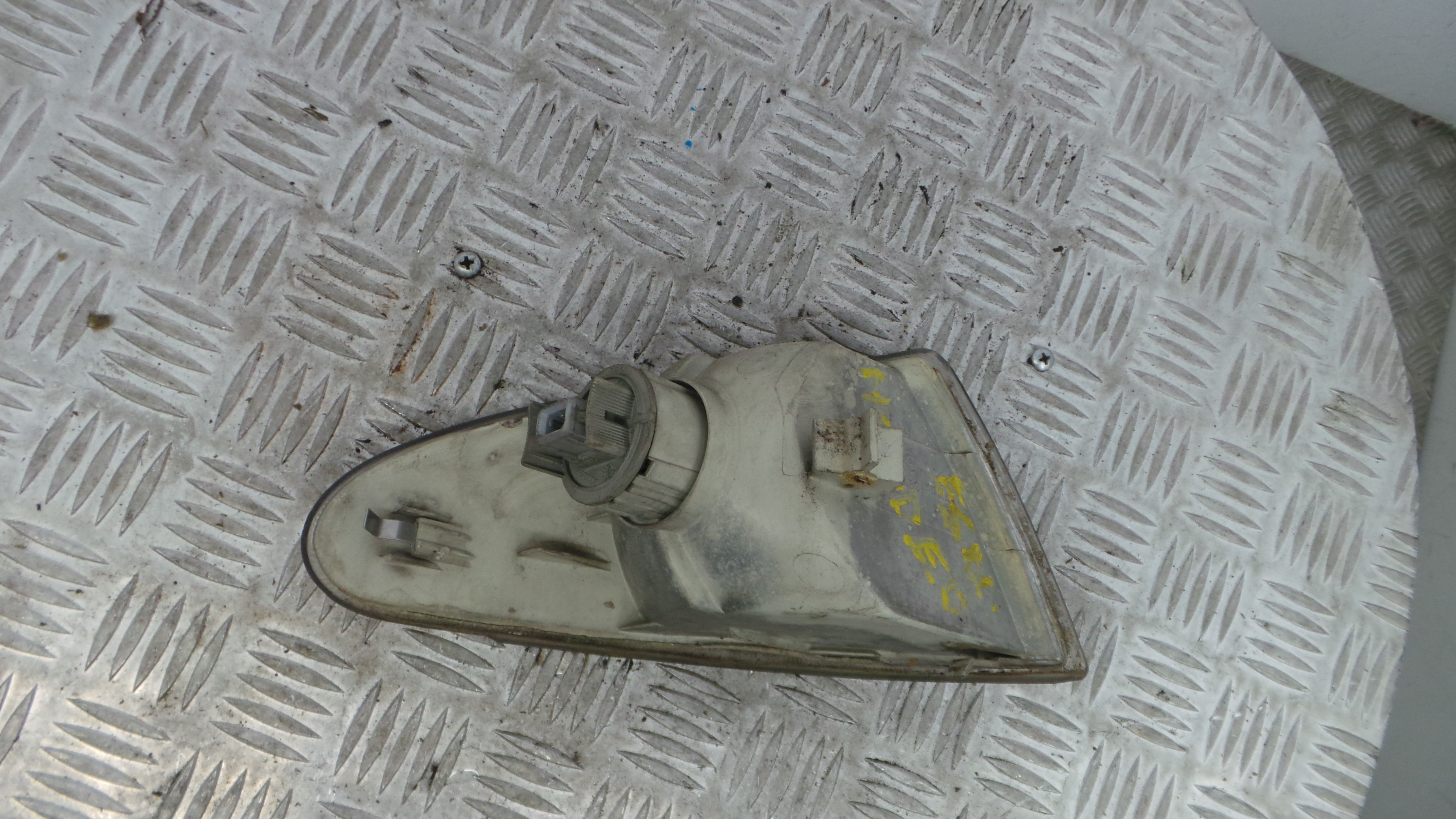 Farolim de Pisca Frente Esq F.10.30.1.211.S - FORD MONDEO I (GBP), MONDEO   (GBP)-33636340