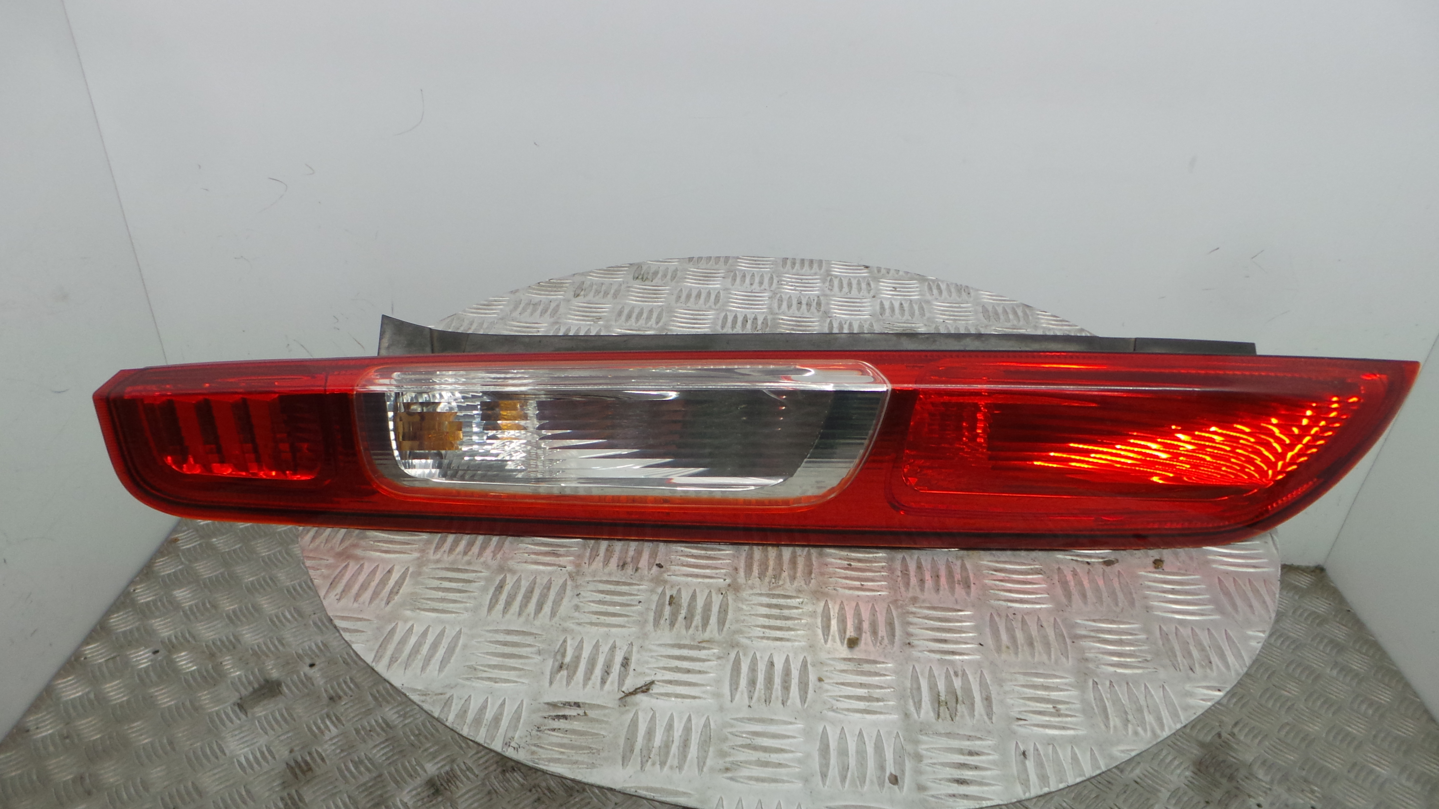 Farolim Stop Esq 4M51-13405-A - FORD FOCUS II (DA_, HCP, DP)-33636387