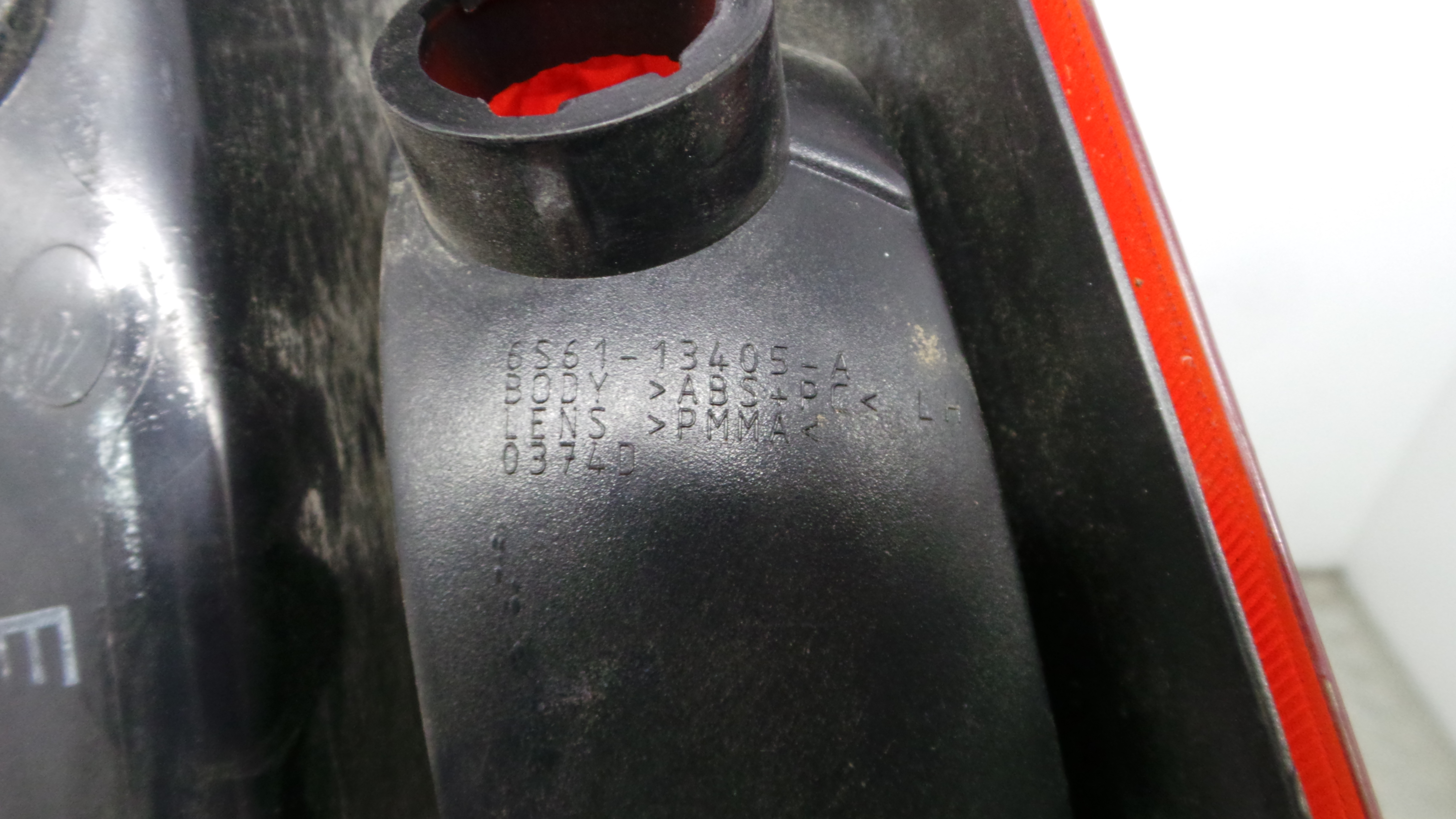 Farolim Stop Esq 6S61-13405-A - FORD FIESTA V (JH_, JD_)-33636391