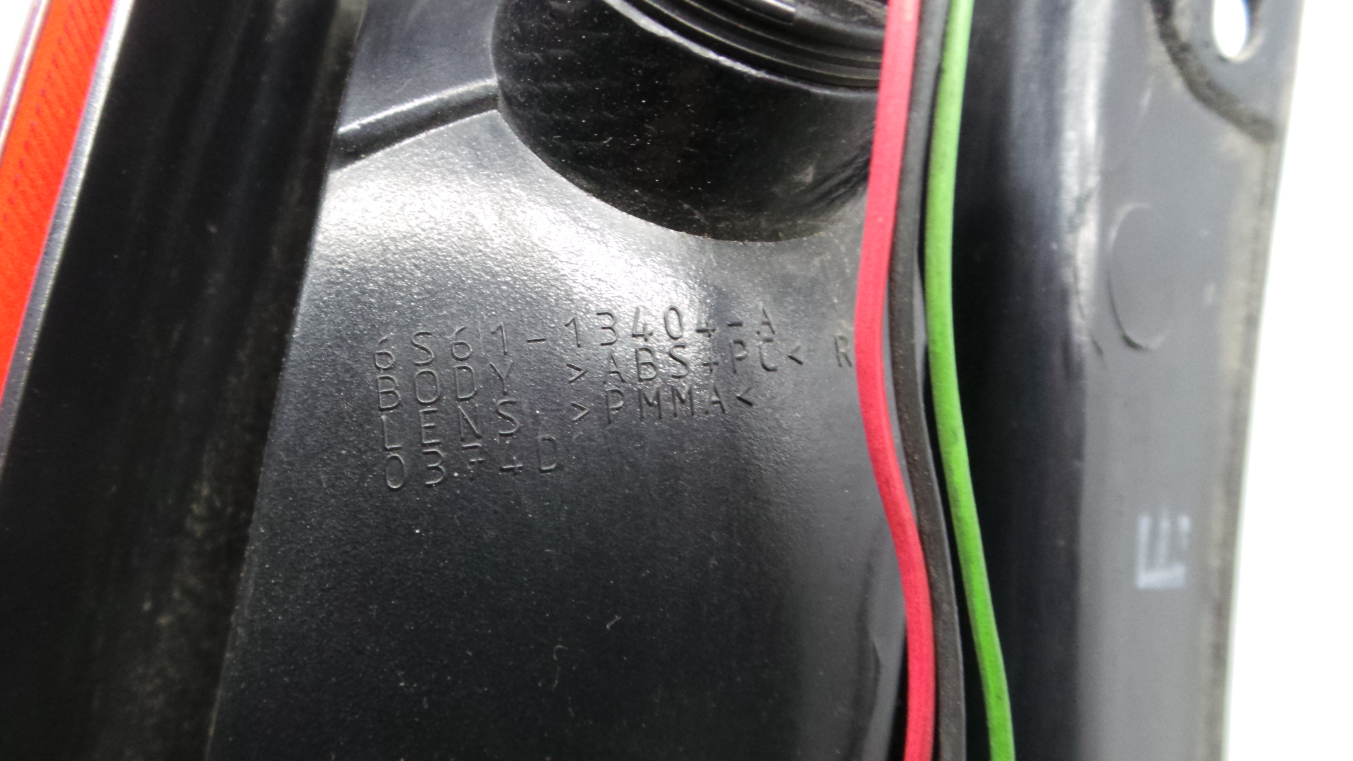 Farolim Stop Dto 6S61-13404-A - FORD FIESTA V (JH_, JD_)-33636395