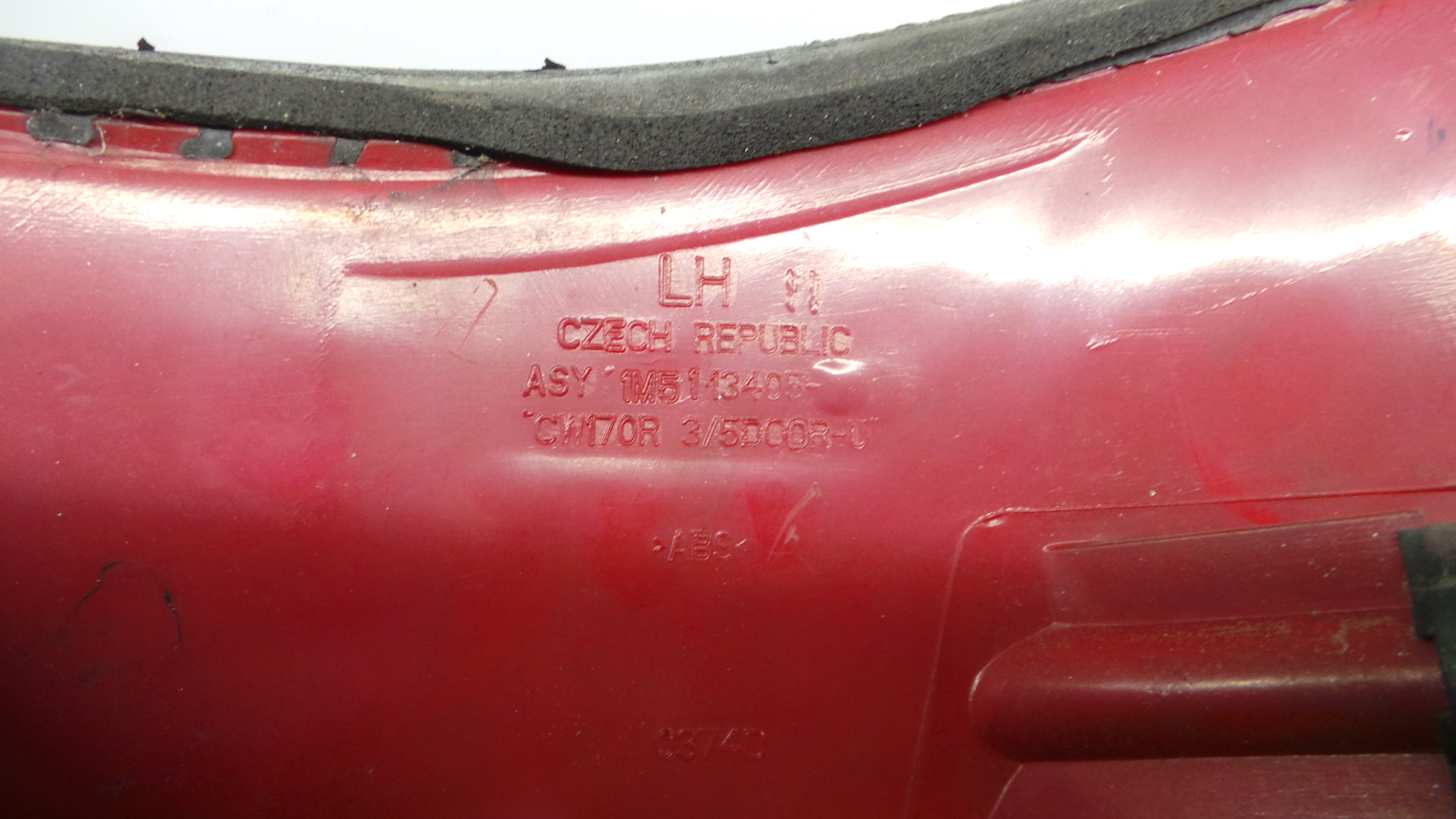 Farolim Stop Esq 1M51-13405-CW - FORD FOCUS I (DAW, DBW)-33636424