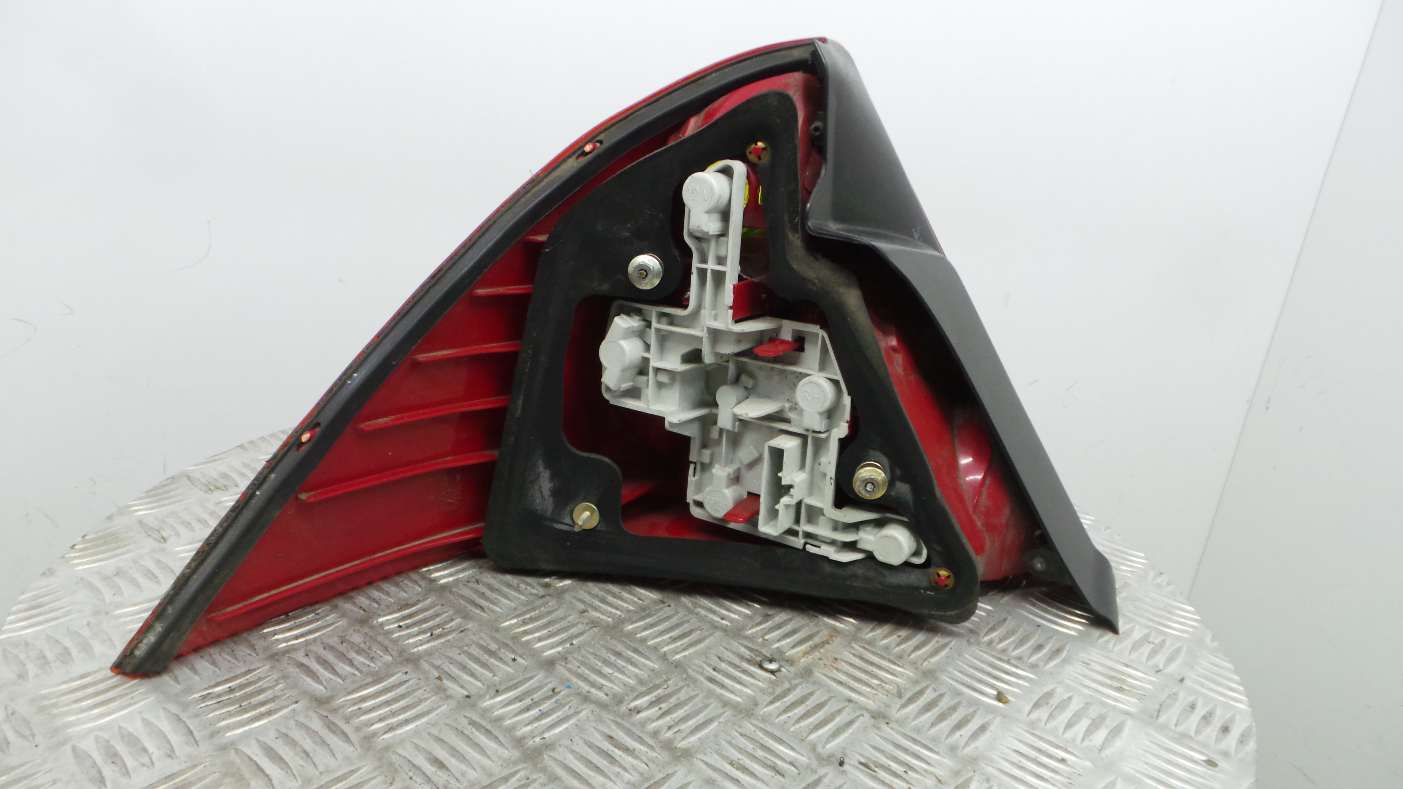 Farolim Stop Dto 1S71-13404-A - FORD MONDEO III (B5Y)-33636477