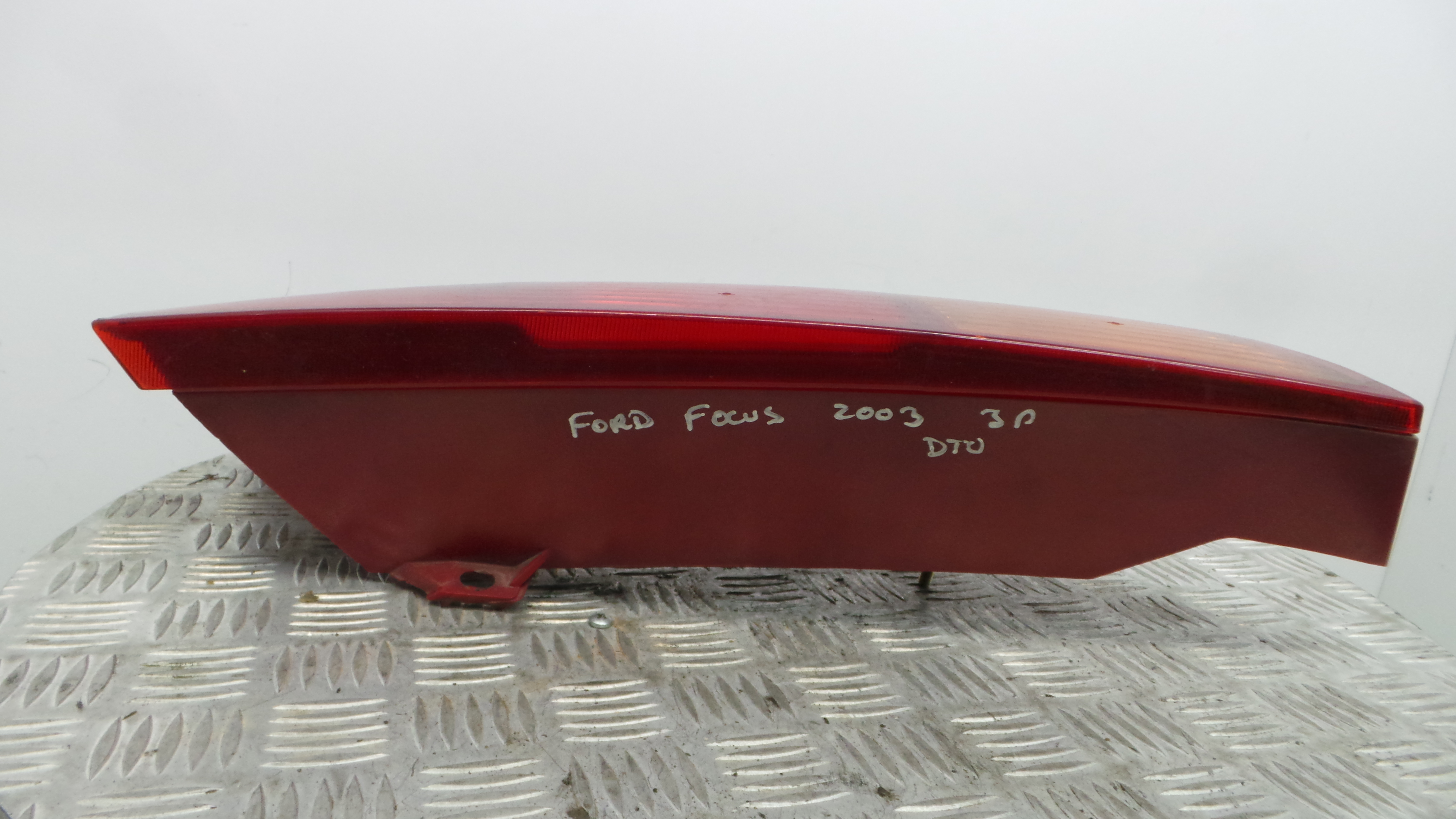 Farolim Stop Dto 1M51-13404-A - FORD FOCUS I (DAW, DBW)-33636681