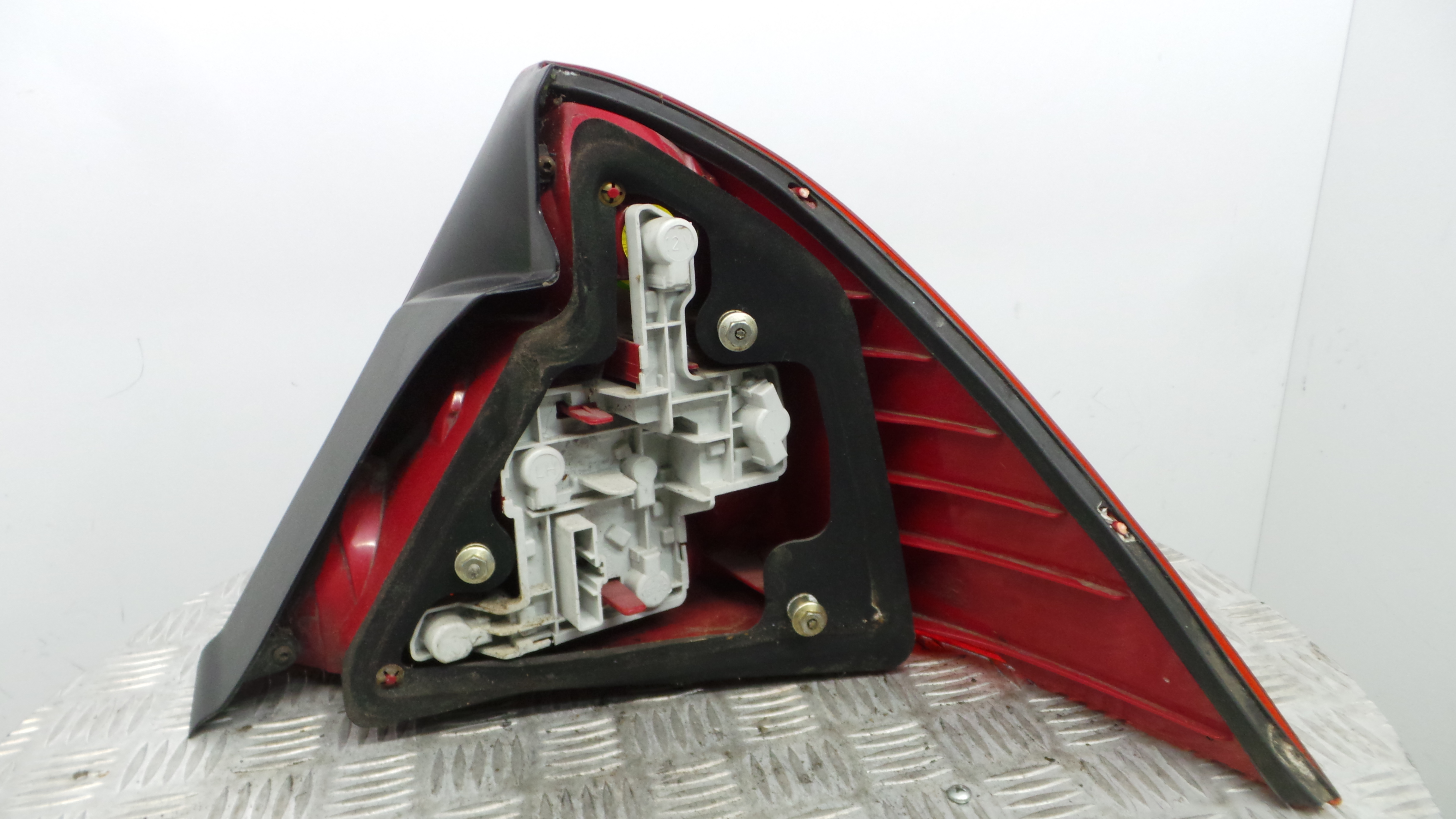 Farolim Stop Esq 1S71-13405-A - FORD MONDEO III (B5Y)-33636685