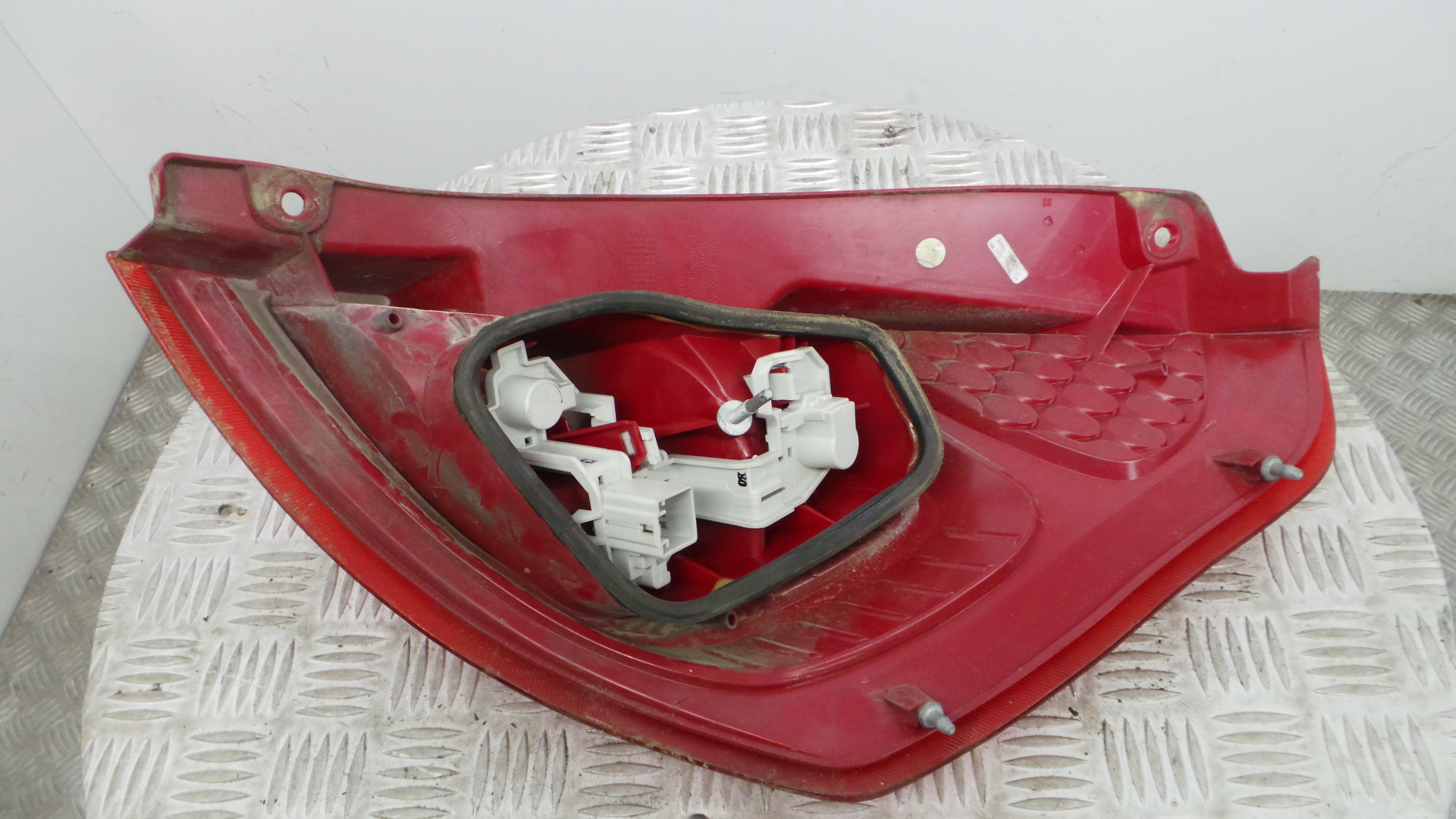 Farolim Stop Esq 8A61-13405-A - FORD FIESTA VI (CB1, CCN)-33636777