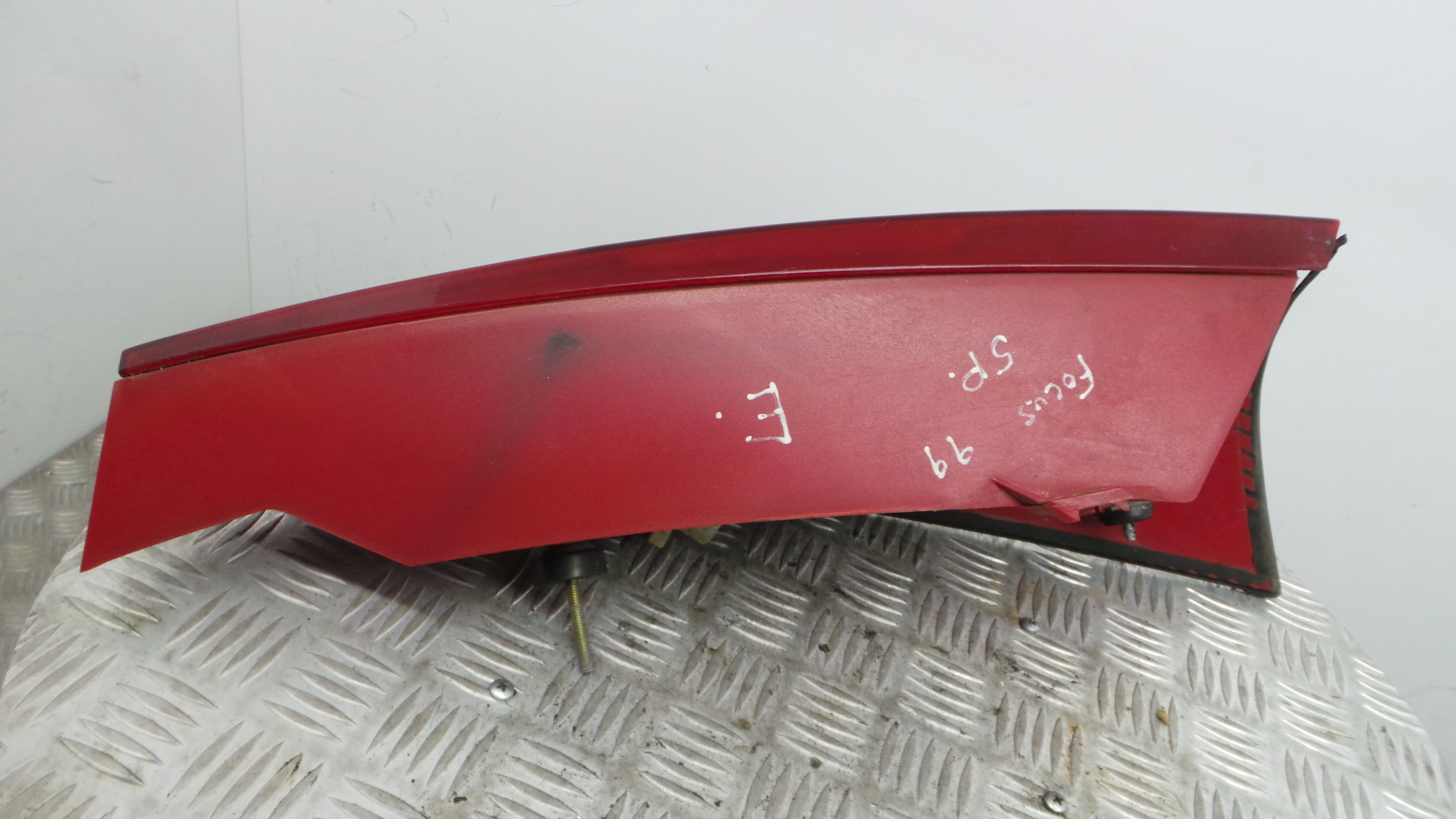 Farolim Stop Esq XS41-13405-A - FORD FOCUS I (DAW, DBW)-33636781 Farolim Stop Esq XS41-13405-A - FORD FOCUS I (DAW, DBW)-33636781