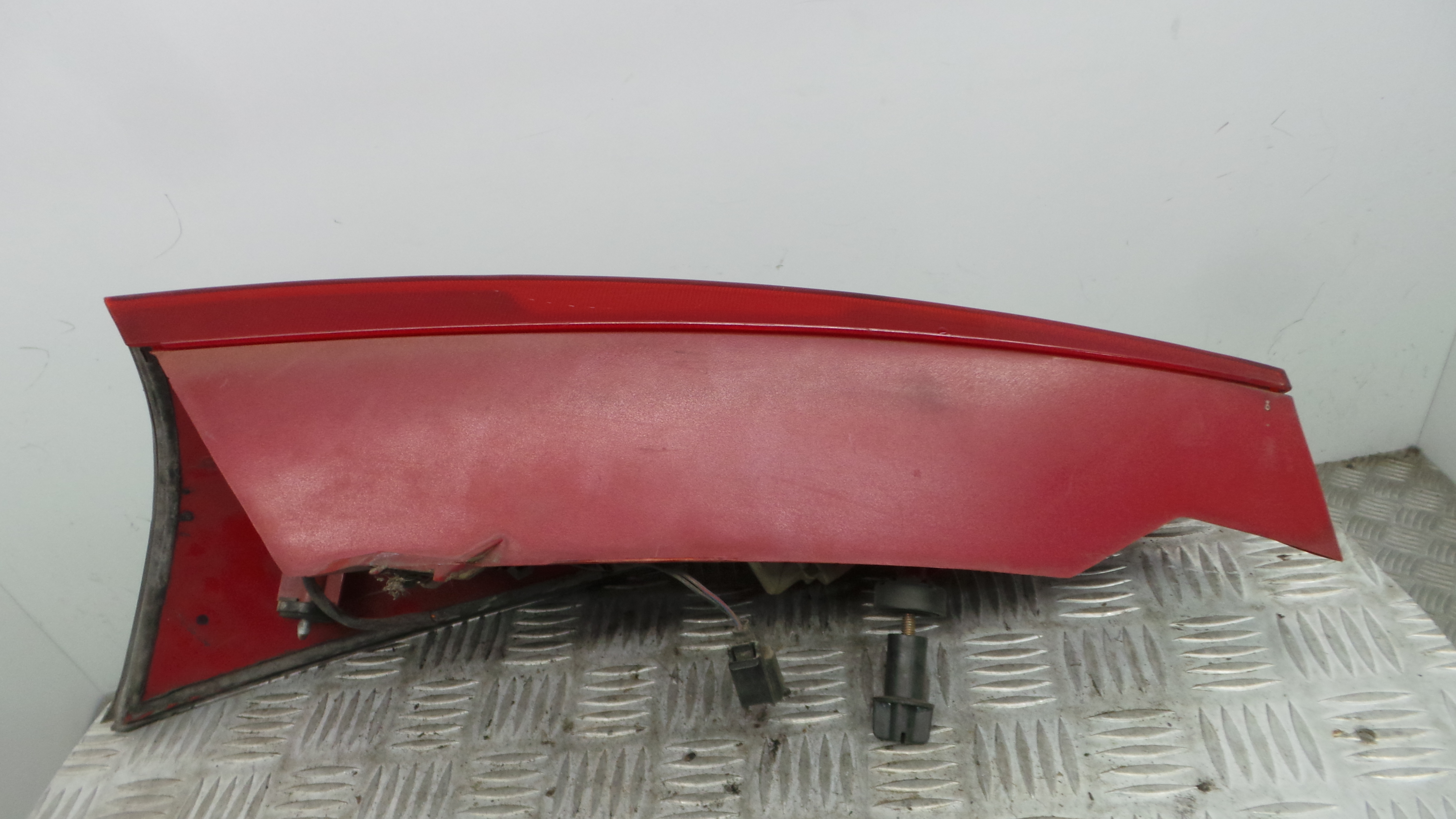 Farolim Stop Dto XS4X-13404-AC - FORD FOCUS I (DAW, DBW)-33636785