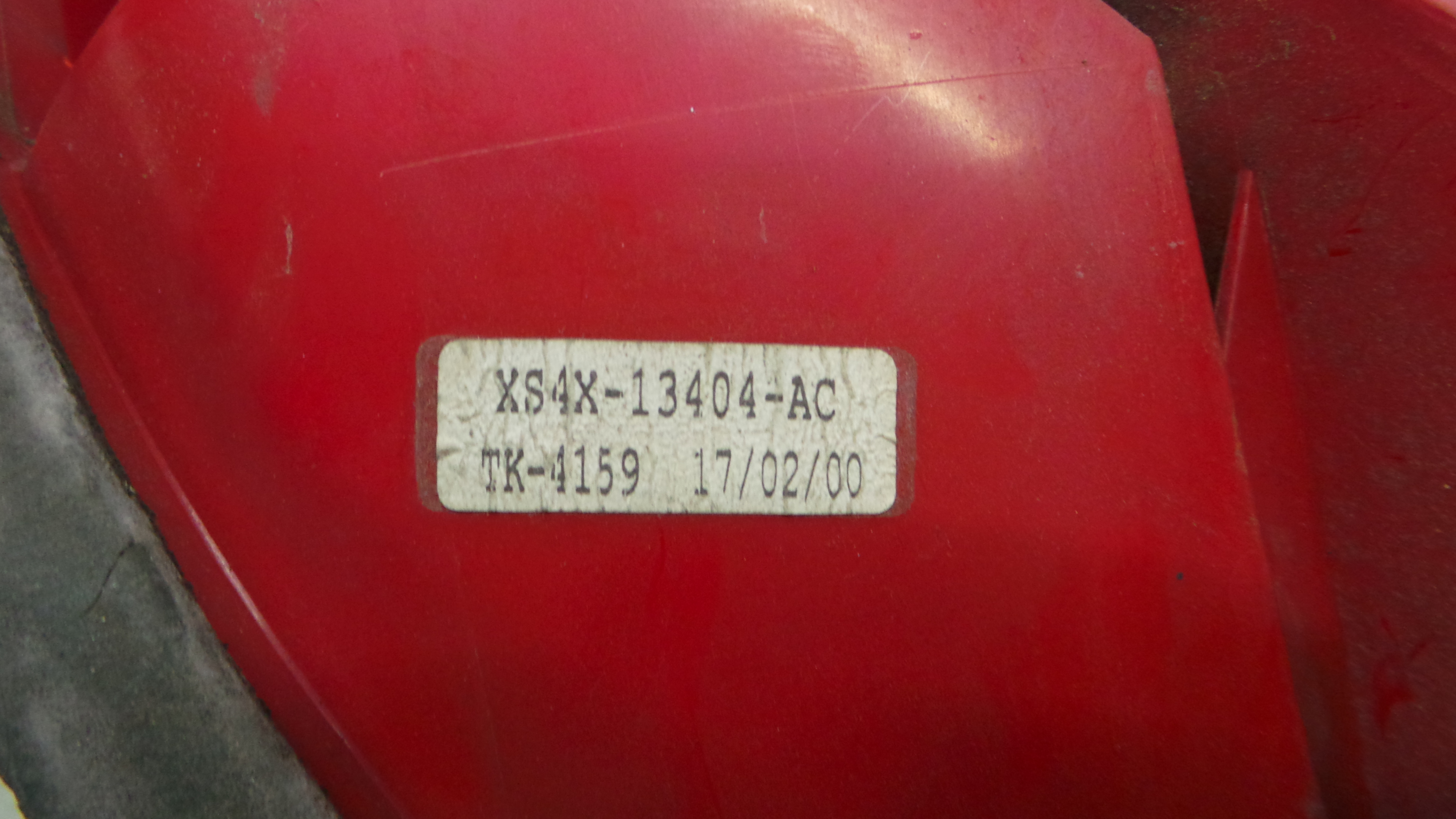 Farolim Stop Dto XS4X-13404-AC - FORD FOCUS I (DAW, DBW)-33636785