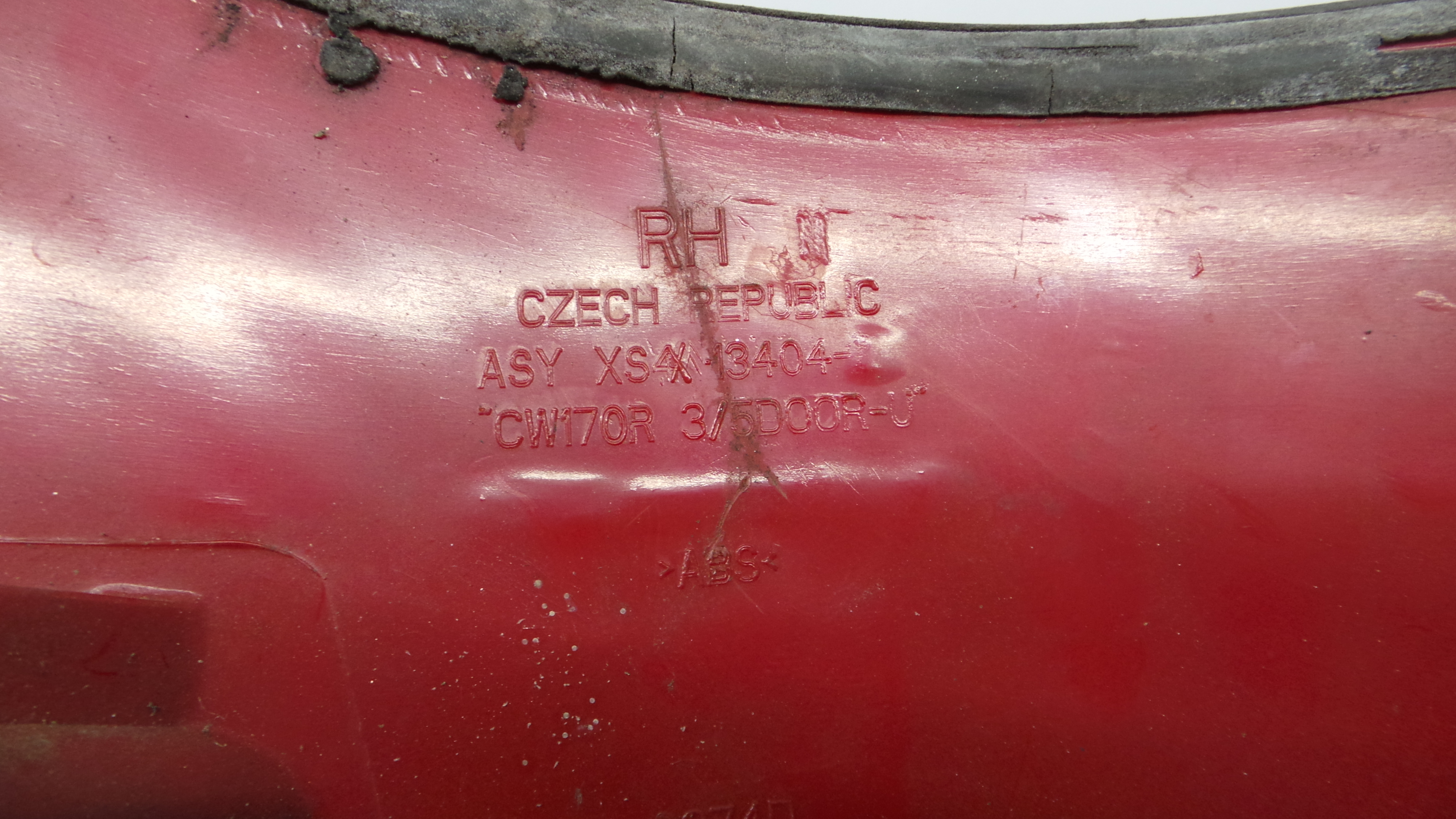 Farolim Stop Dto XS4X-13404-AC - FORD FOCUS I (DAW, DBW)-33636785