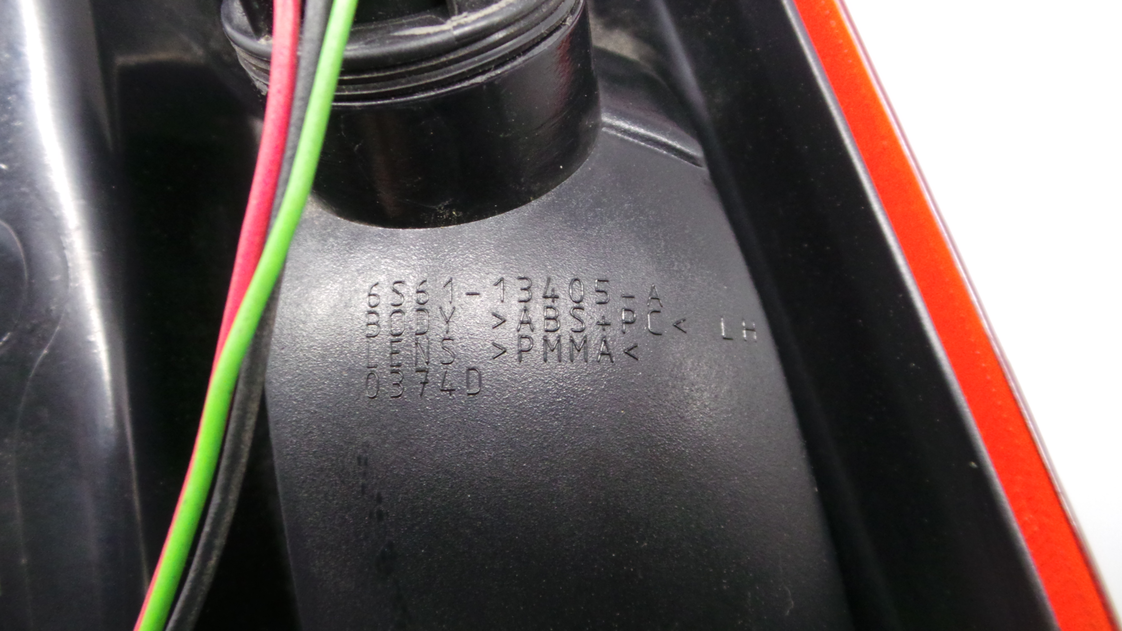 Farolim Stop Esq 6S61-13405-A - FORD FIESTA V (JH_, JD_)-33636827