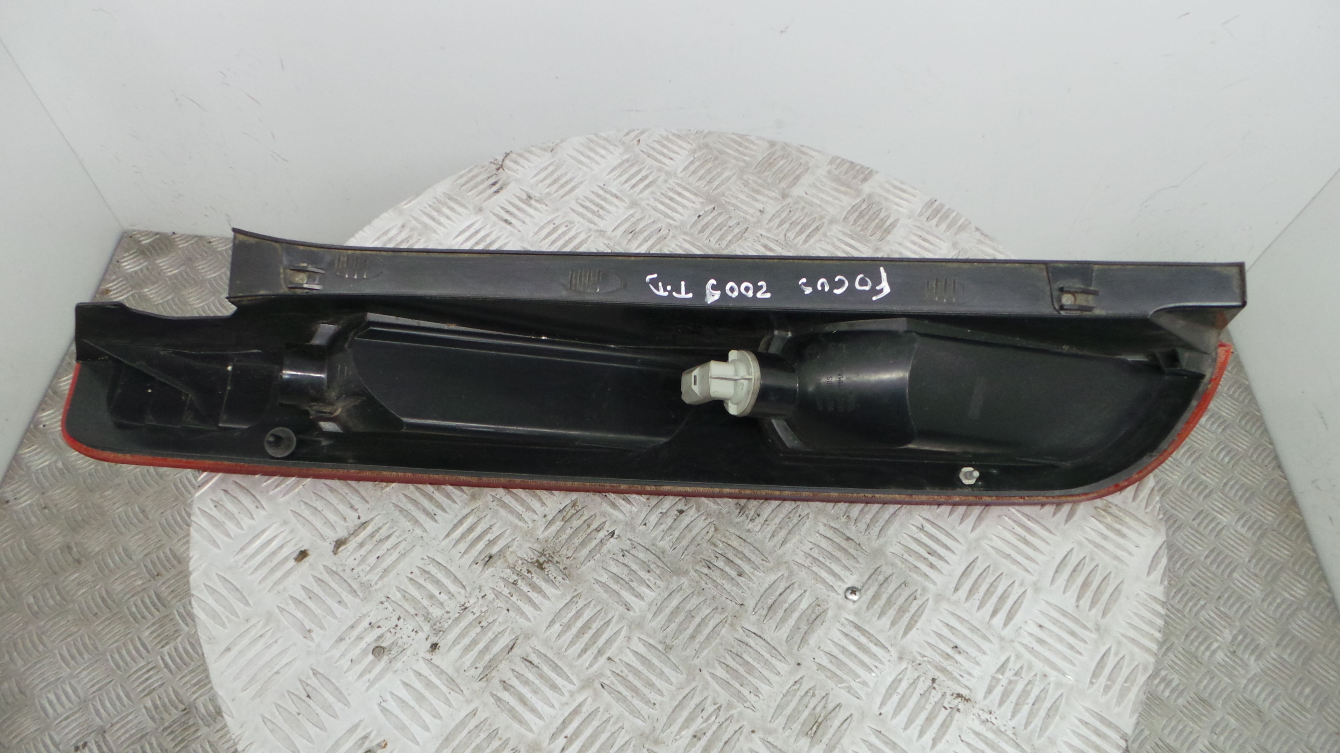 Farolim Stop Dto 4M51-13404-A - FORD FOCUS II (DA_, HCP, DP)-33636836