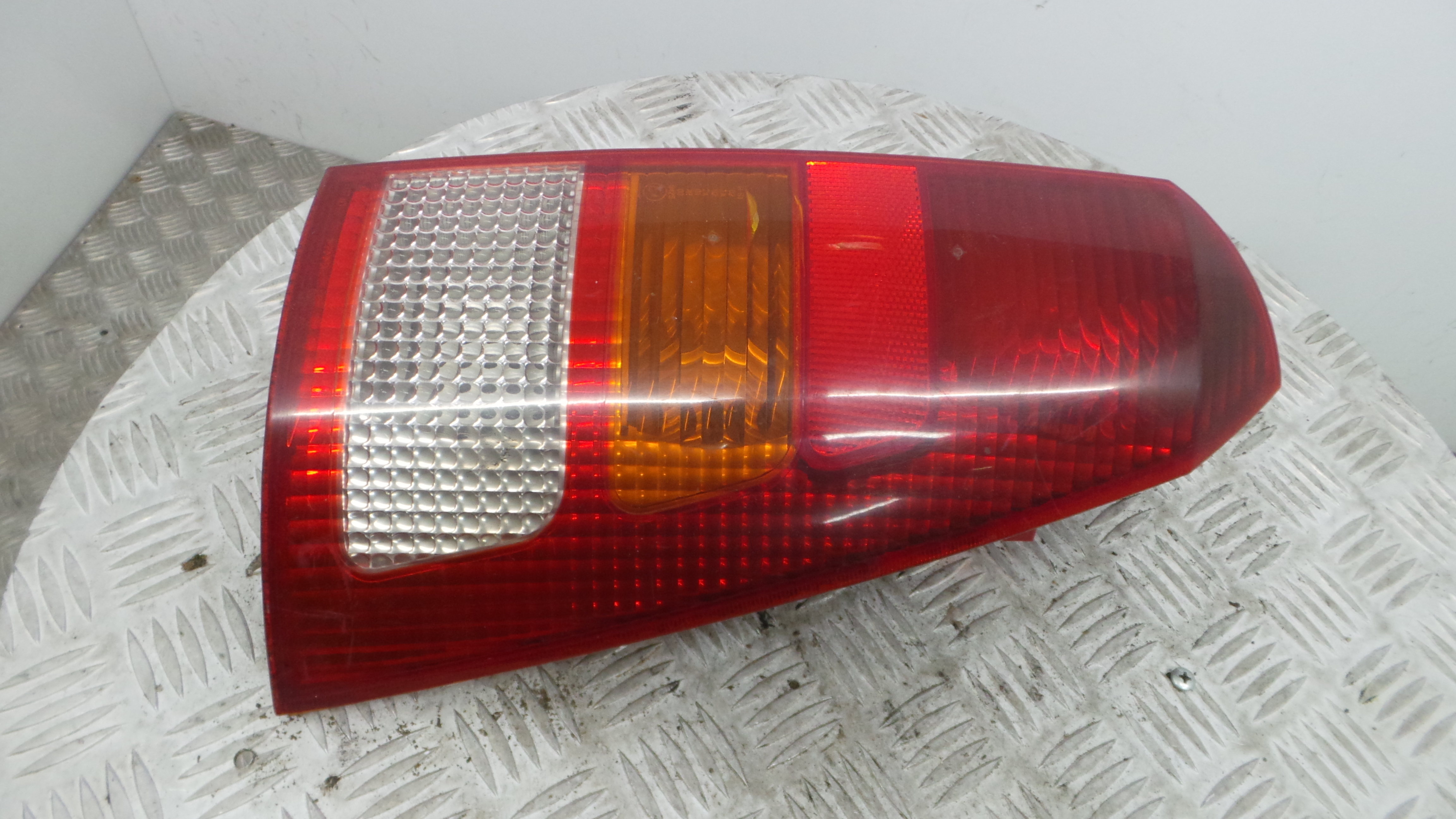 Farolim Stop Dto CW170R - FORD FOCUS I Clipper (DNW), FOCUS I Turnier (DNW)-33636853