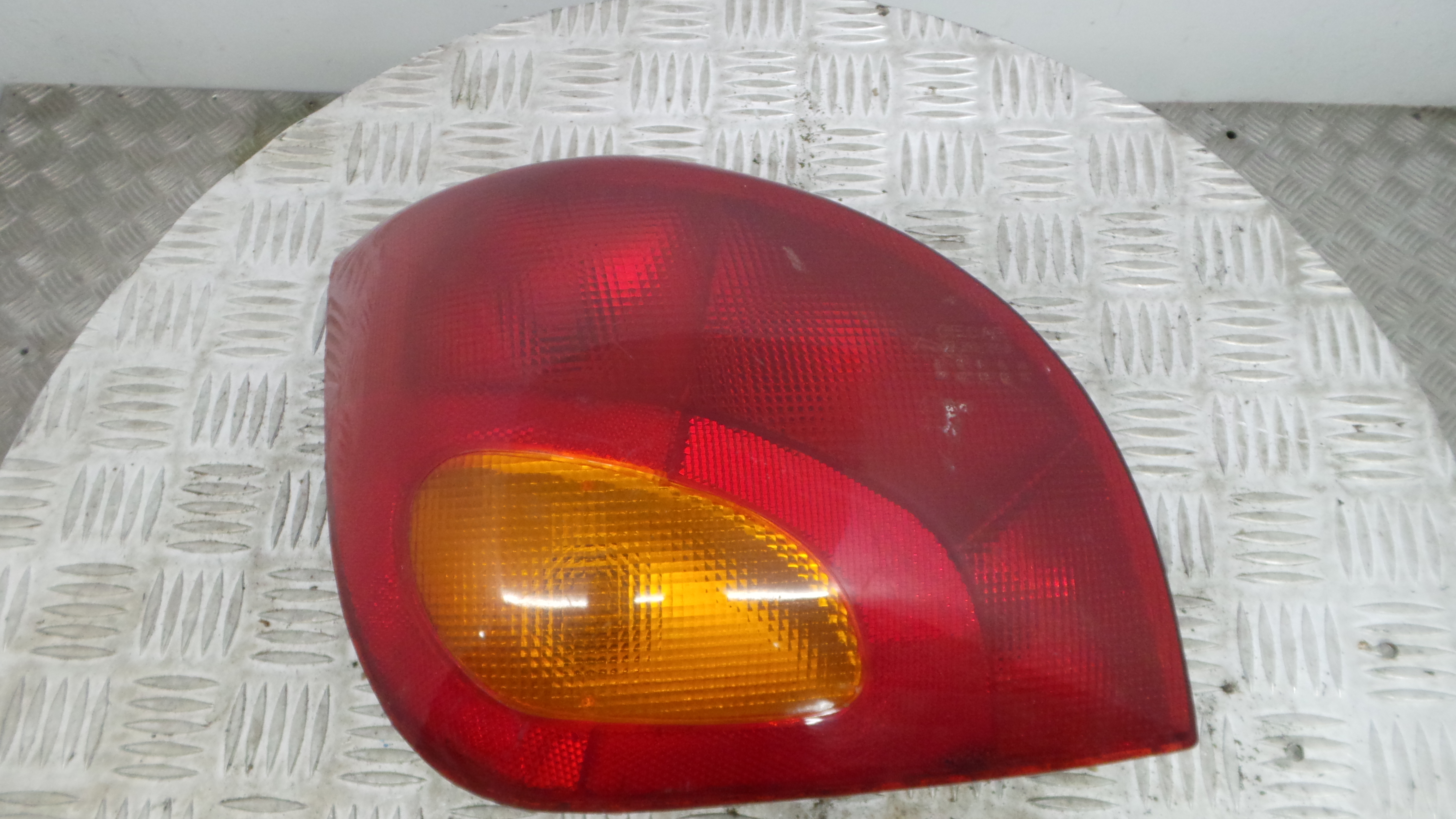 Farolim Stop Esq 27.300.134.9 - FORD FIESTA IV (JA_, JB_), FIESTA Mk IV (JA_, JB_)-33636916 Farolim Stop Esq 27.300.134.9 - FORD FIESTA IV (JA_, JB_), FIESTA Mk IV (JA_, JB_)-33636916