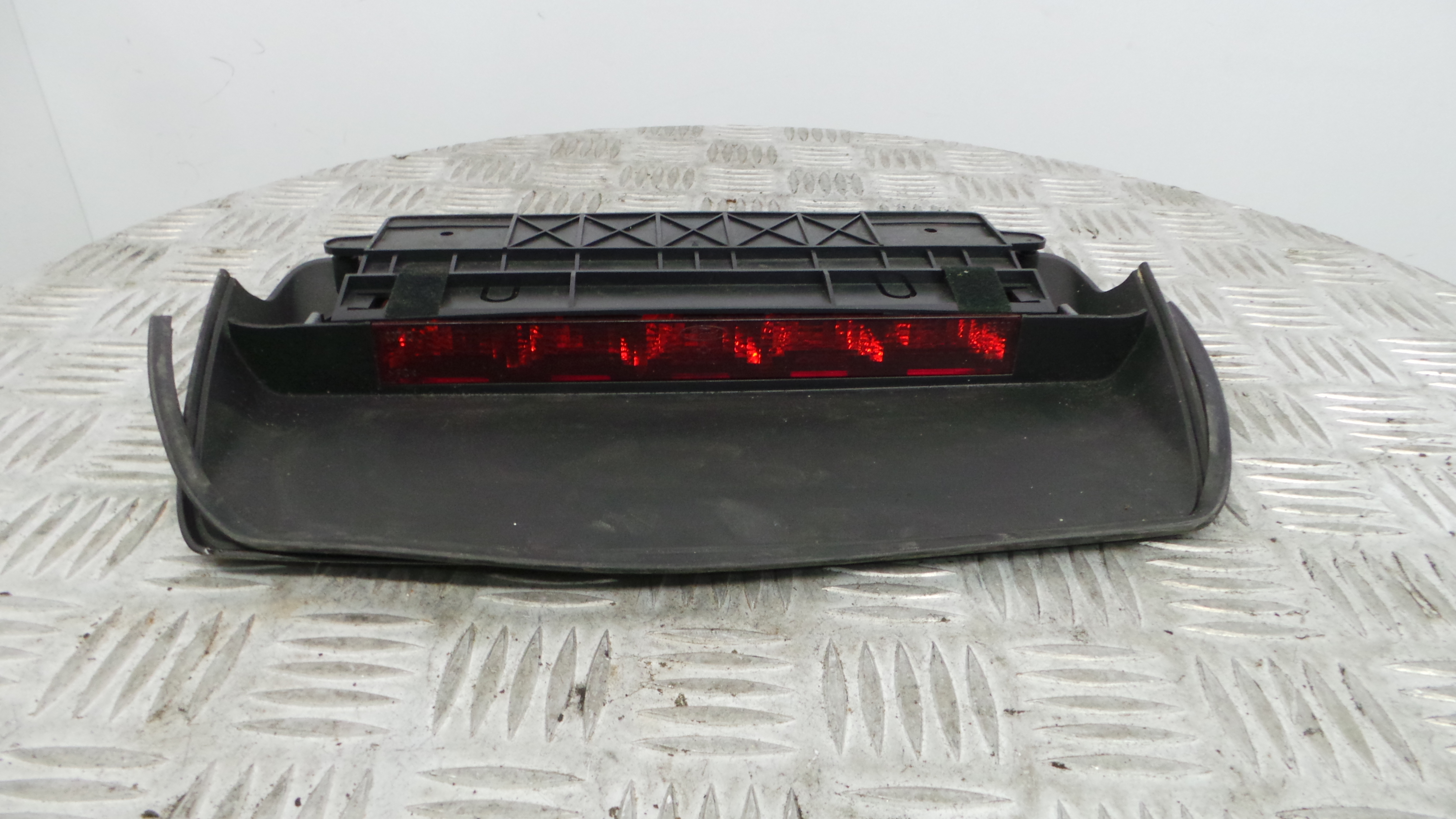 Farolim Stop Central / Luz de Stop Adicional 1151768 - FORD MONDEO III (B5Y)-33637397