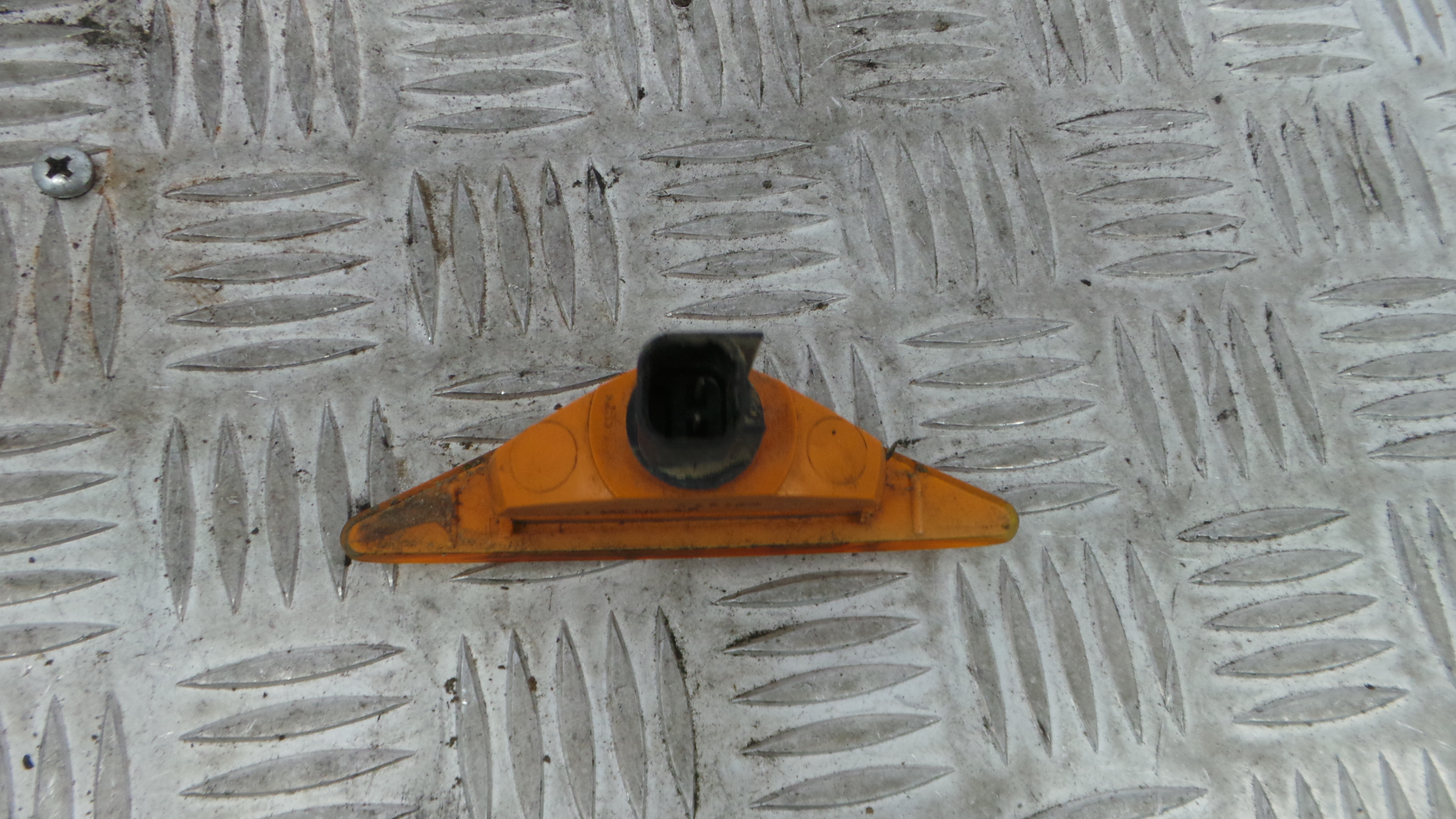 Farolim de pisca Lateral 1S71-13K309-AC - FORD MONDEO III (B5Y)-33637399