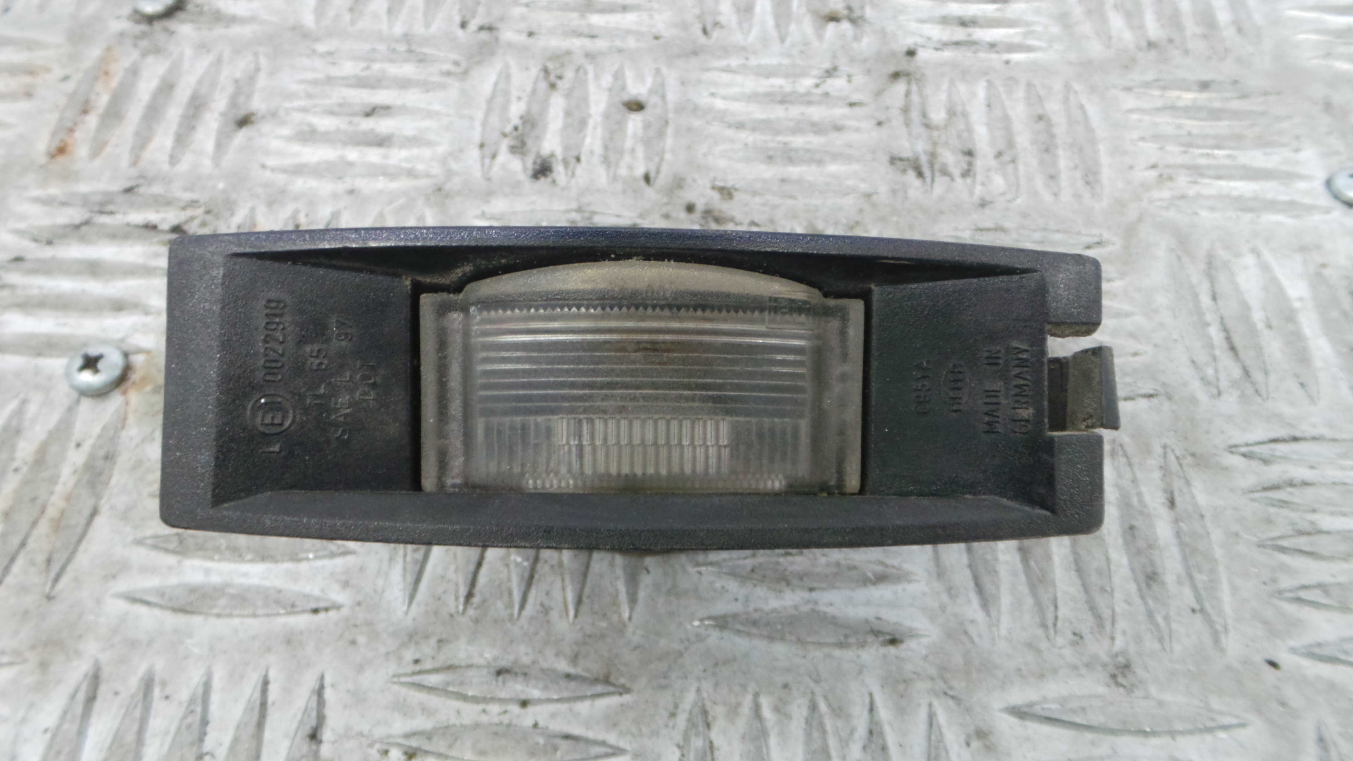 Luz de Matricula 6973445 - FORD FIESTA IV (JA_, JB_), FIESTA Mk IV (JA_, JB_)-33637405
