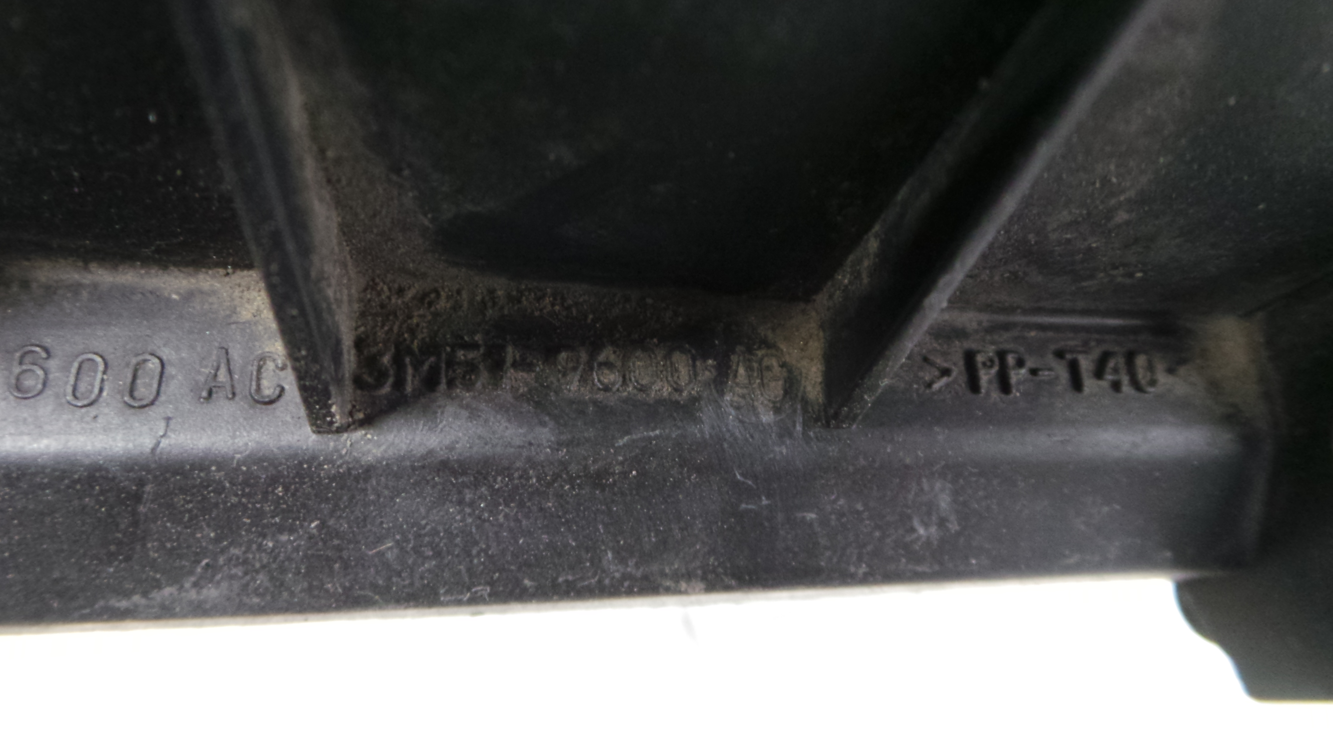 Caixa Filtro de Ar 3M51-9600-AG - FORD FOCUS II (DA_, HCP, DP)-33637830