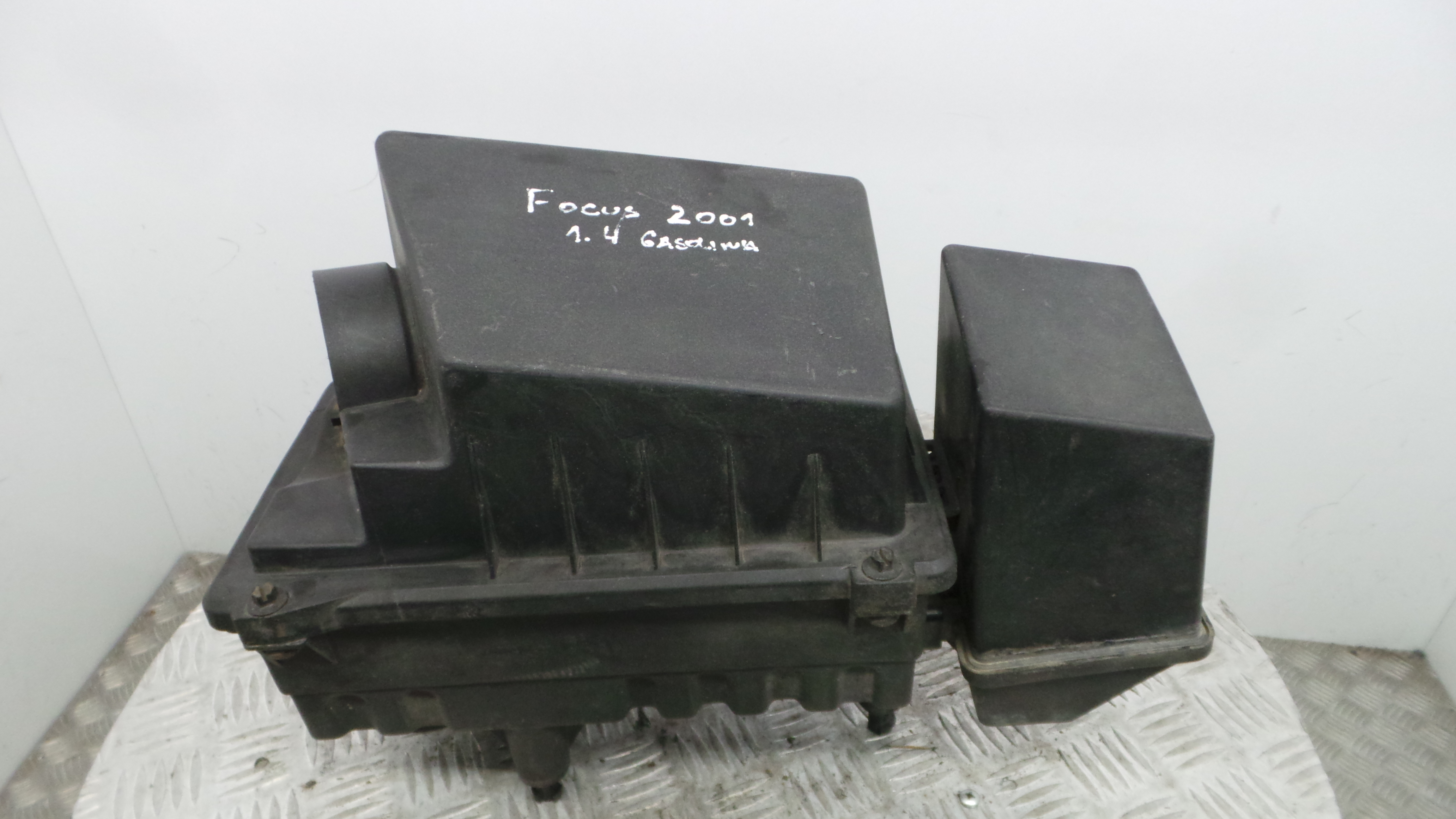 Caixa Filtro de Ar 98AB-9600-JD - FORD FOCUS I (DAW, DBW)-33637847 Caixa Filtro de Ar 98AB-9600-JD - FORD FOCUS I (DAW, DBW)-33637847